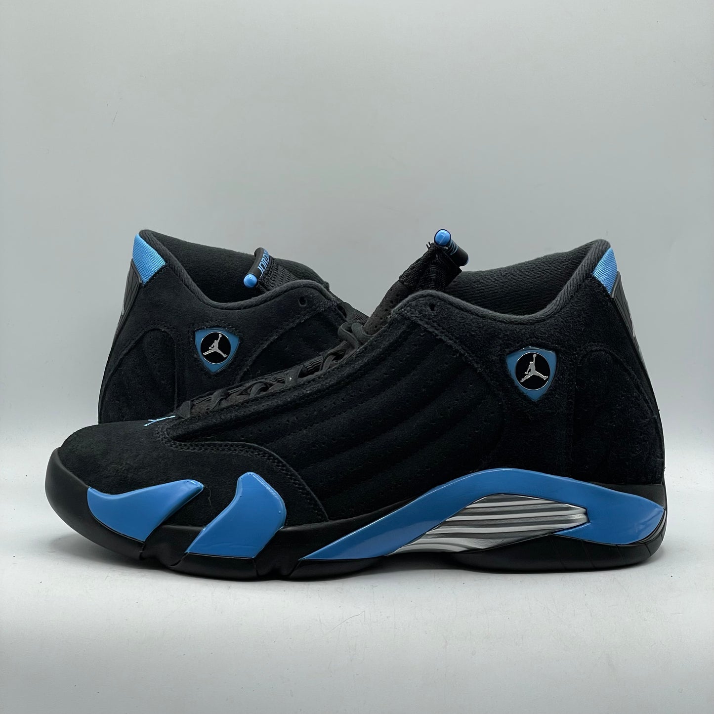 (USED) Jordan 14 Black University Blue (2026) Size 9