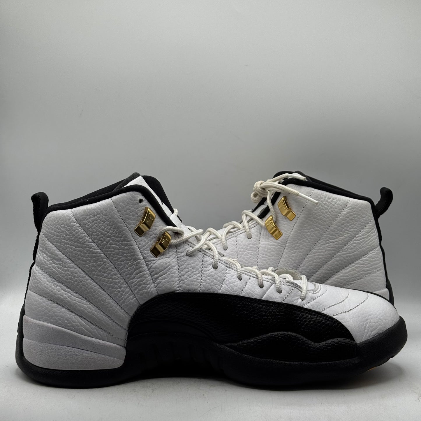 (USED) Jordan 12 Taxi (2013) Size 11.5