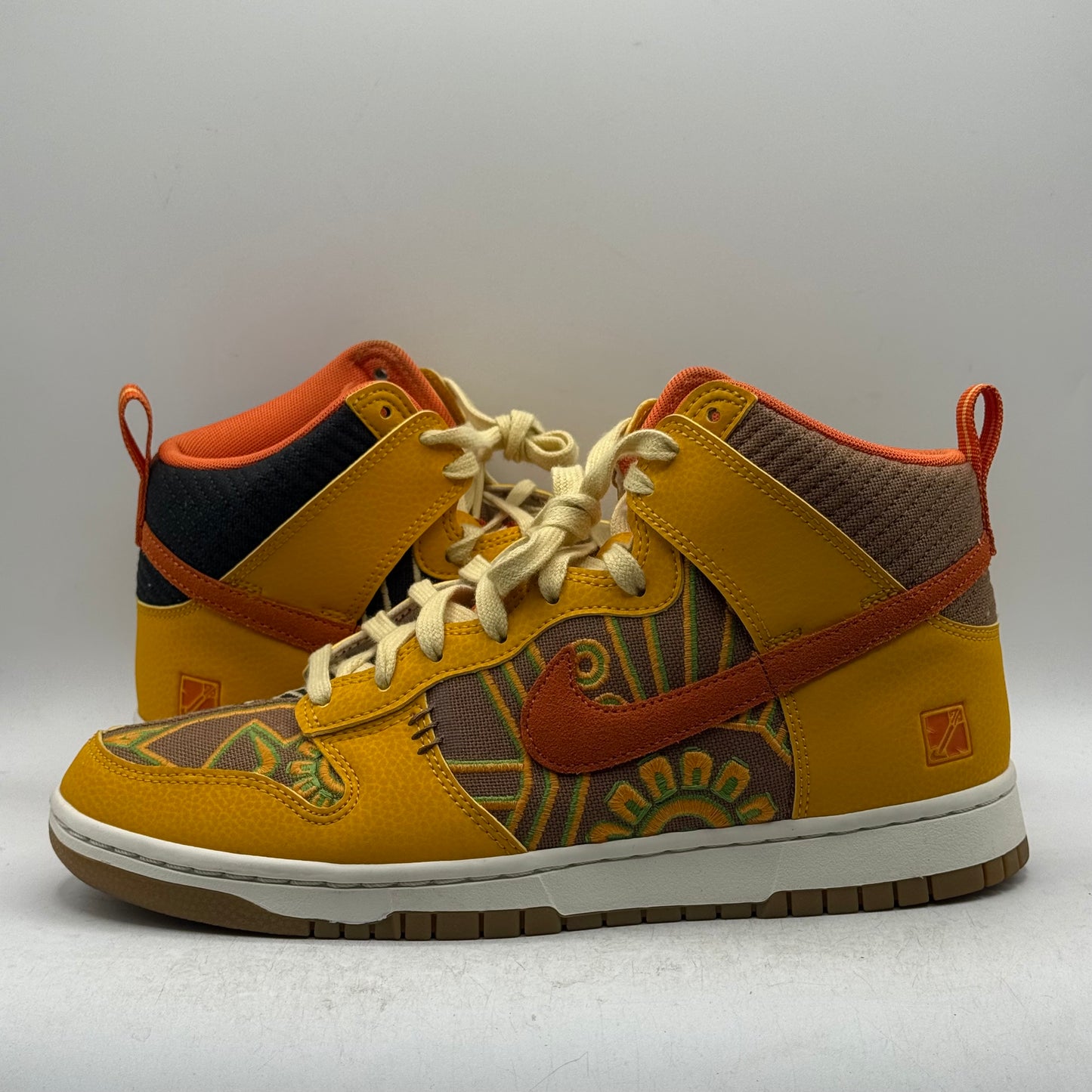 (Used) Nike Dunk High Somos Familia Size 9.5