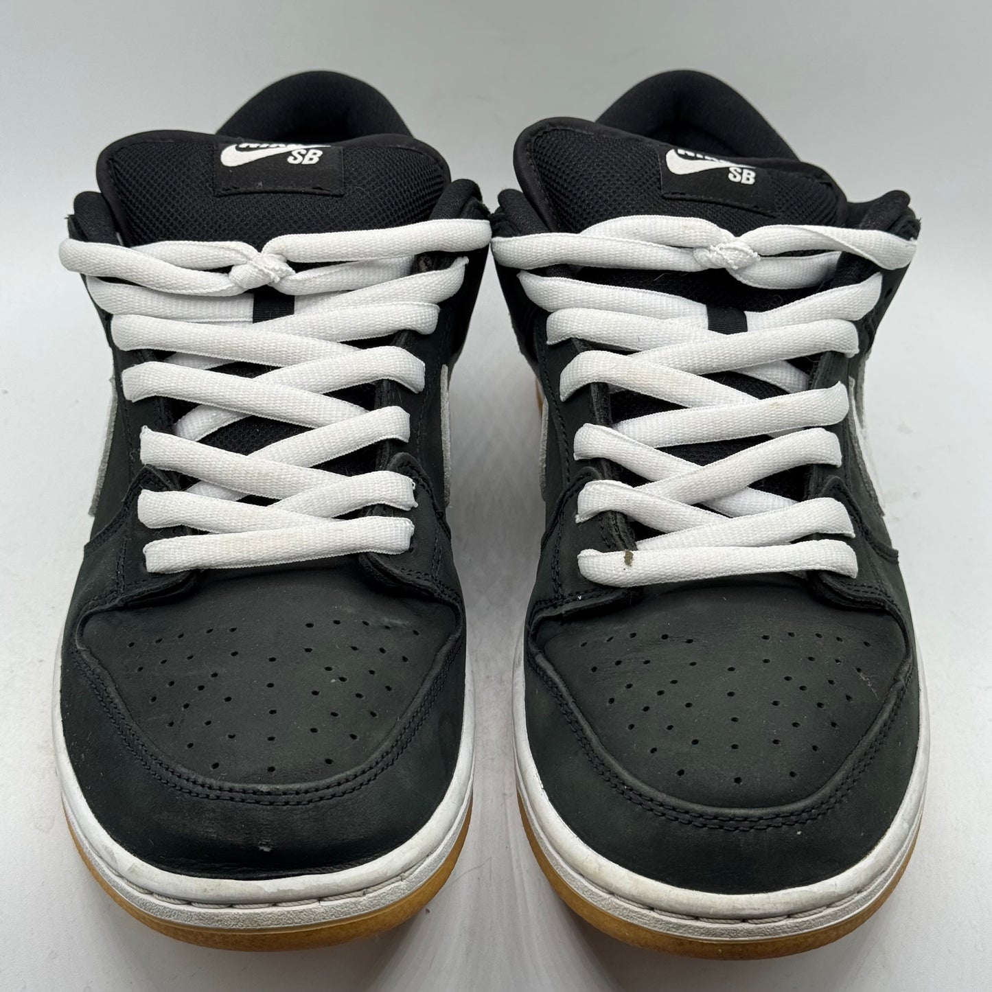 (Used No Box) Nike SB Dunk Low Black/ White Size 11