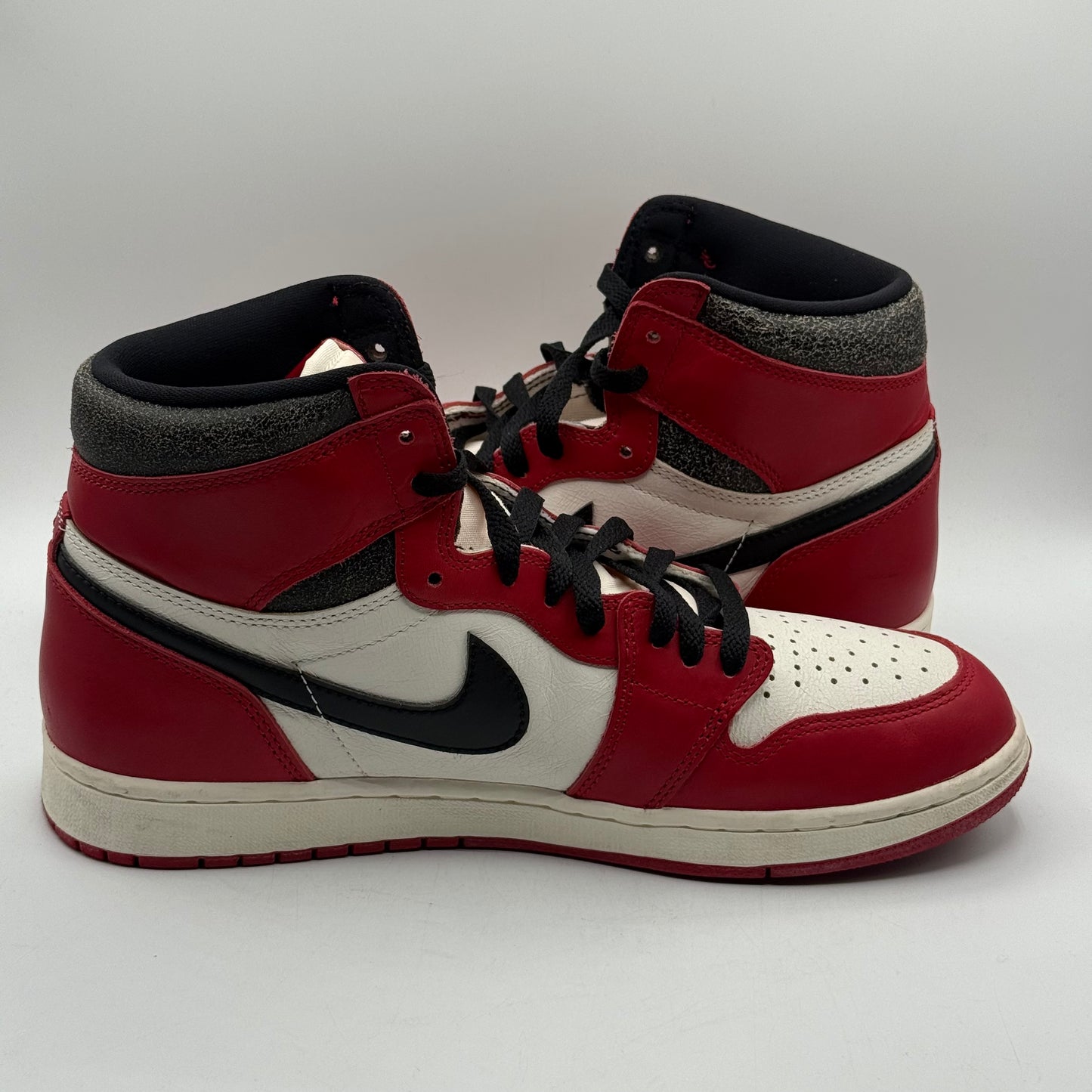 (USED) Jordan 1 Lost and Found Size 10.5