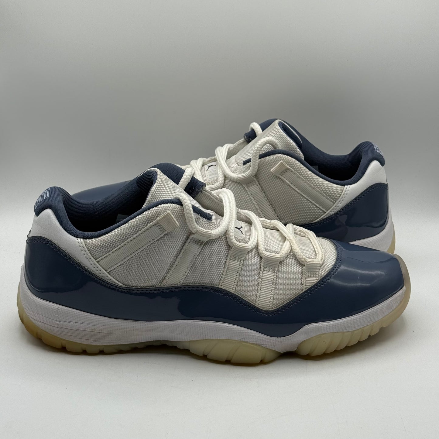 (USED) Jordan 11 Low Diffused Blue Size 10.5