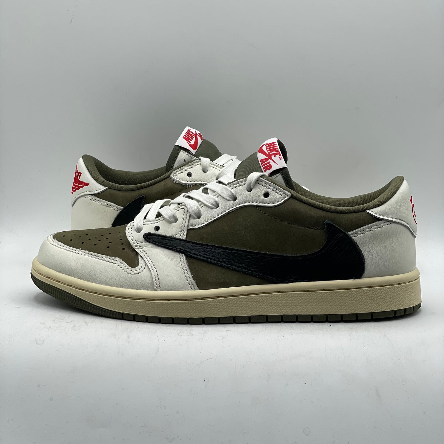 (USED) Jordan 1 Low Travis Scott Medium Olive Size 8