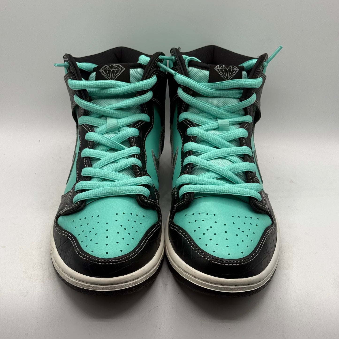 (USED NO BOX) Nike SB Dunk High Diamond Supply Co. Size 8
