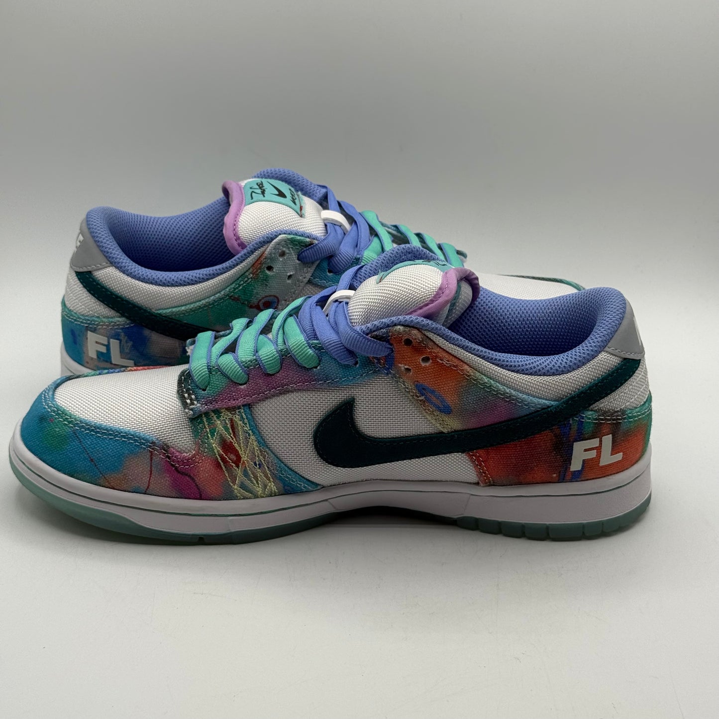 (USED NO BOX) Nike SB Dunk Low Size 7.5