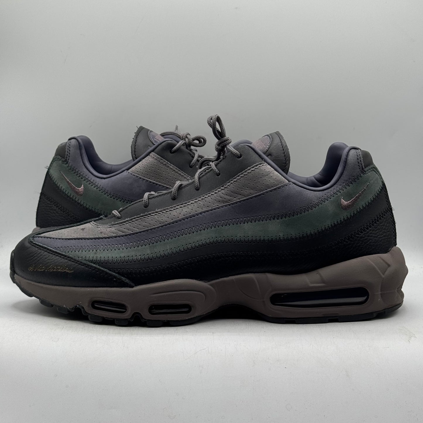 (USED) Nike Air Max 95 A Ma Maniere Hand Wash Cold Size 13