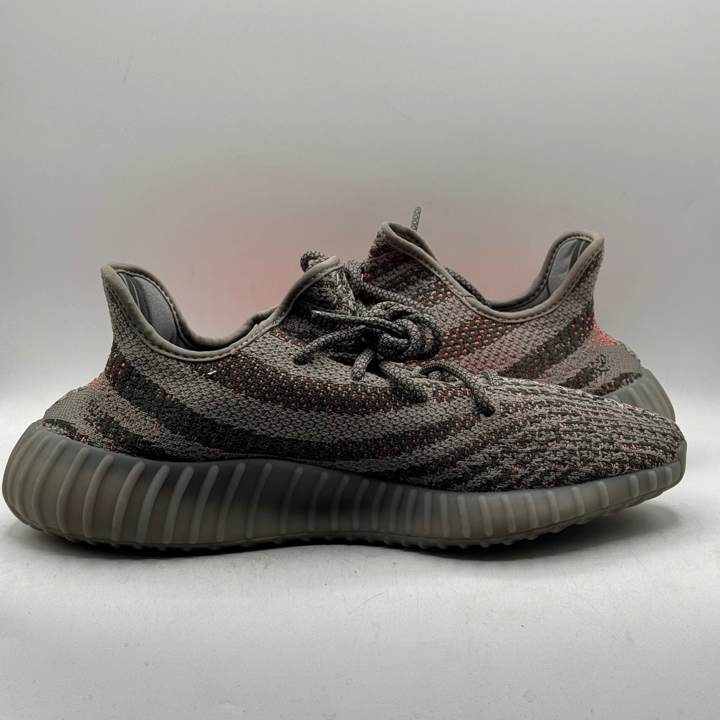 (USED) Yeezy 350 V2 Beluga Reflective Size 10.5