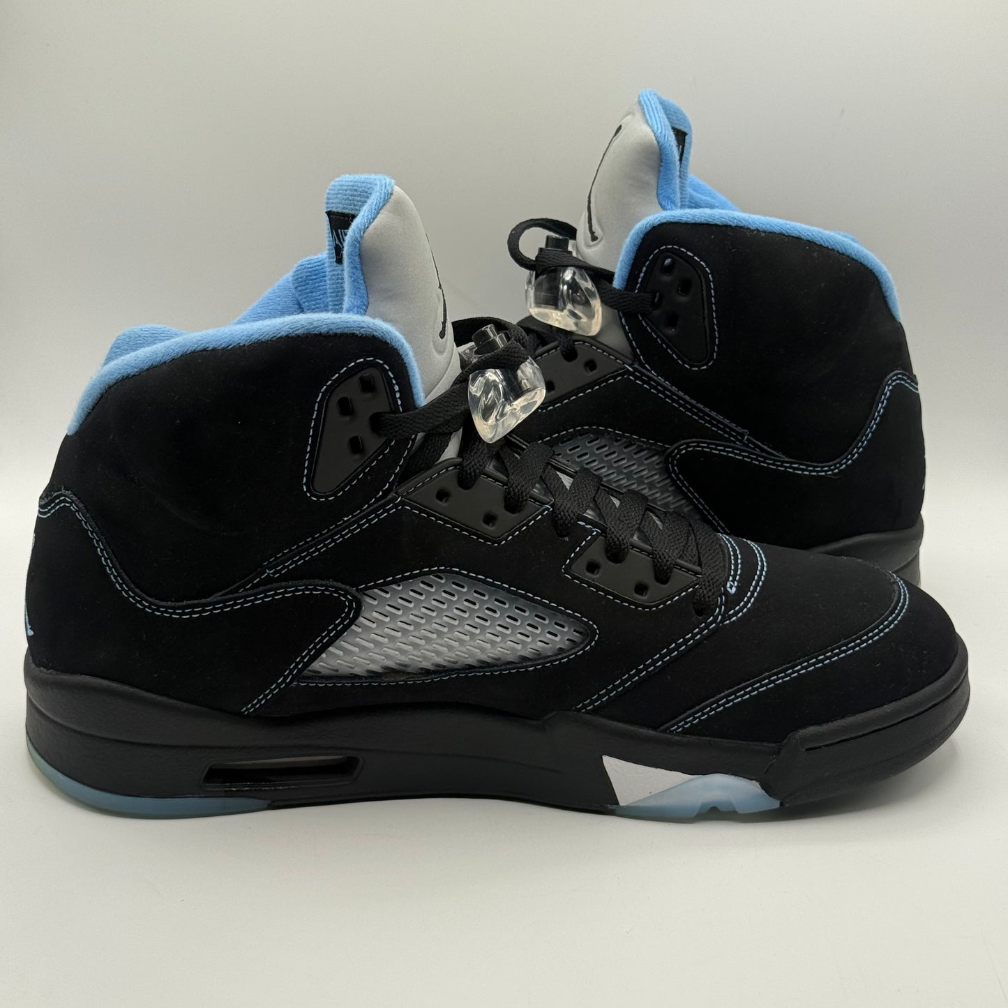 (USED) Jordan 5 Black UNC Size 10.5