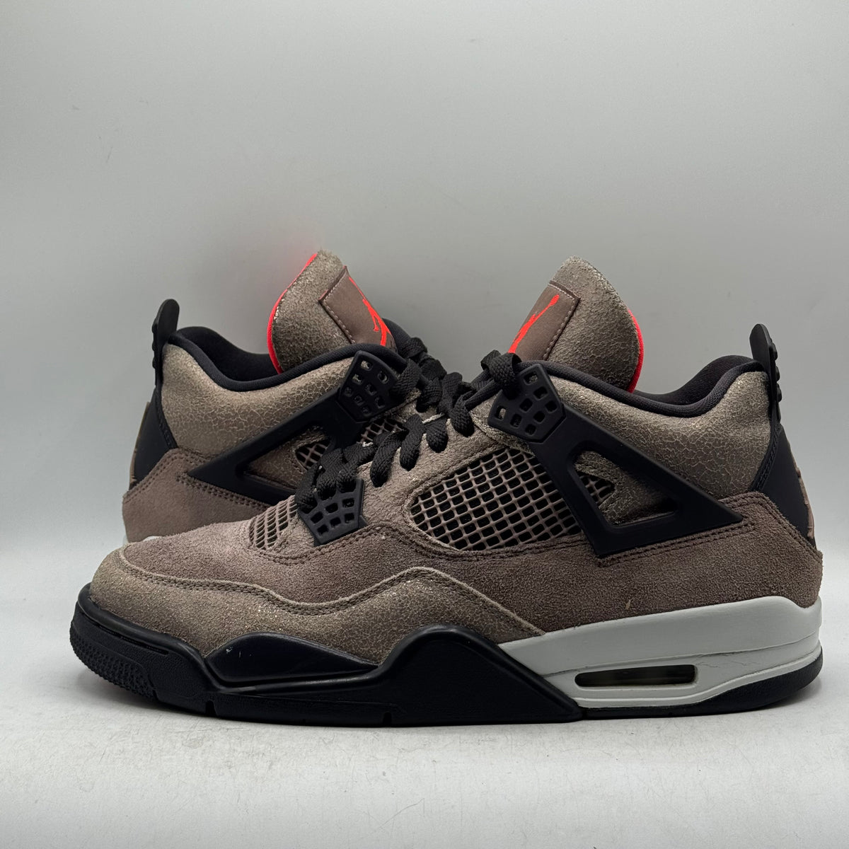 (USED) Jordan 4 Taupe Haze Size 9.5