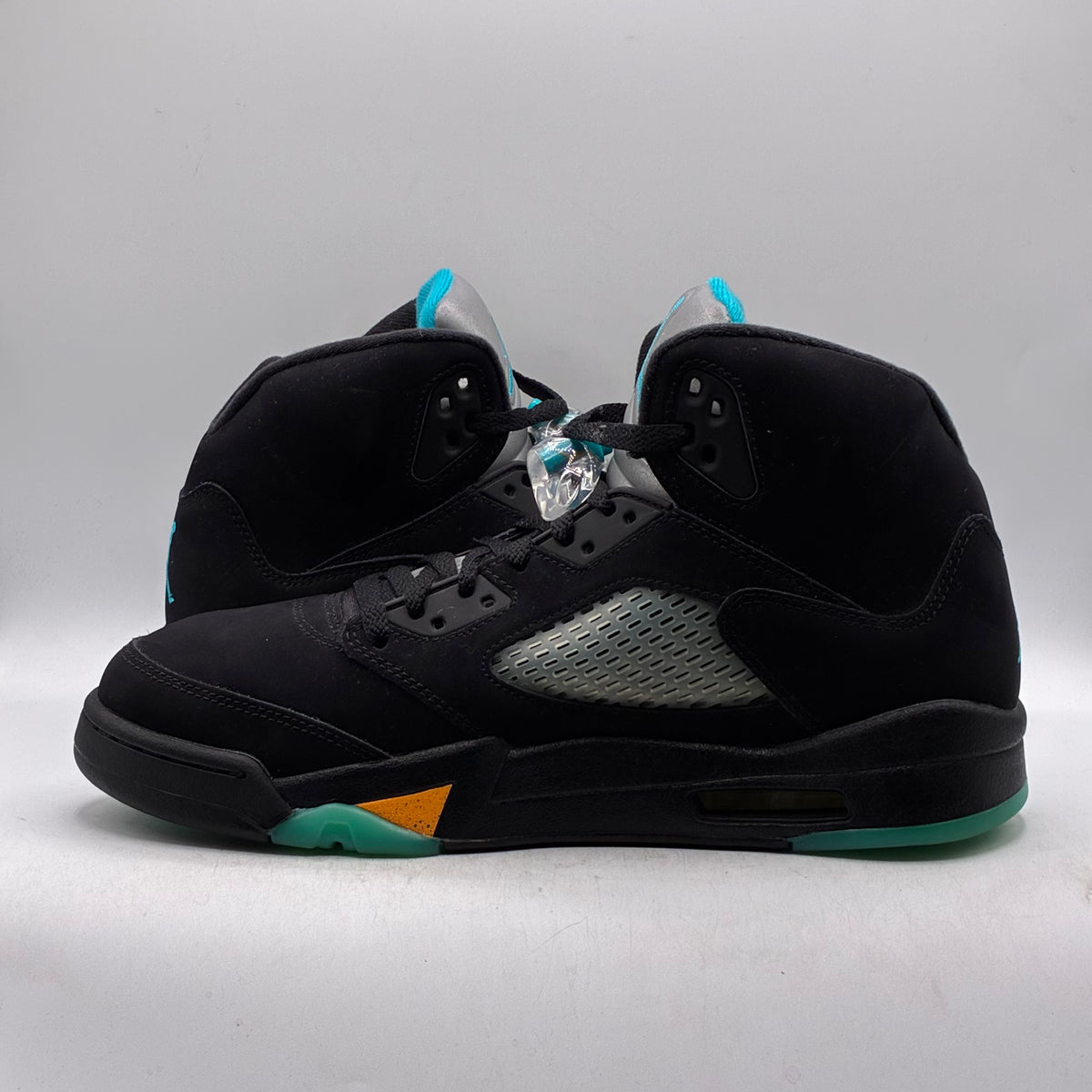 (USED) Jordan 5 Aqua Size 10.5