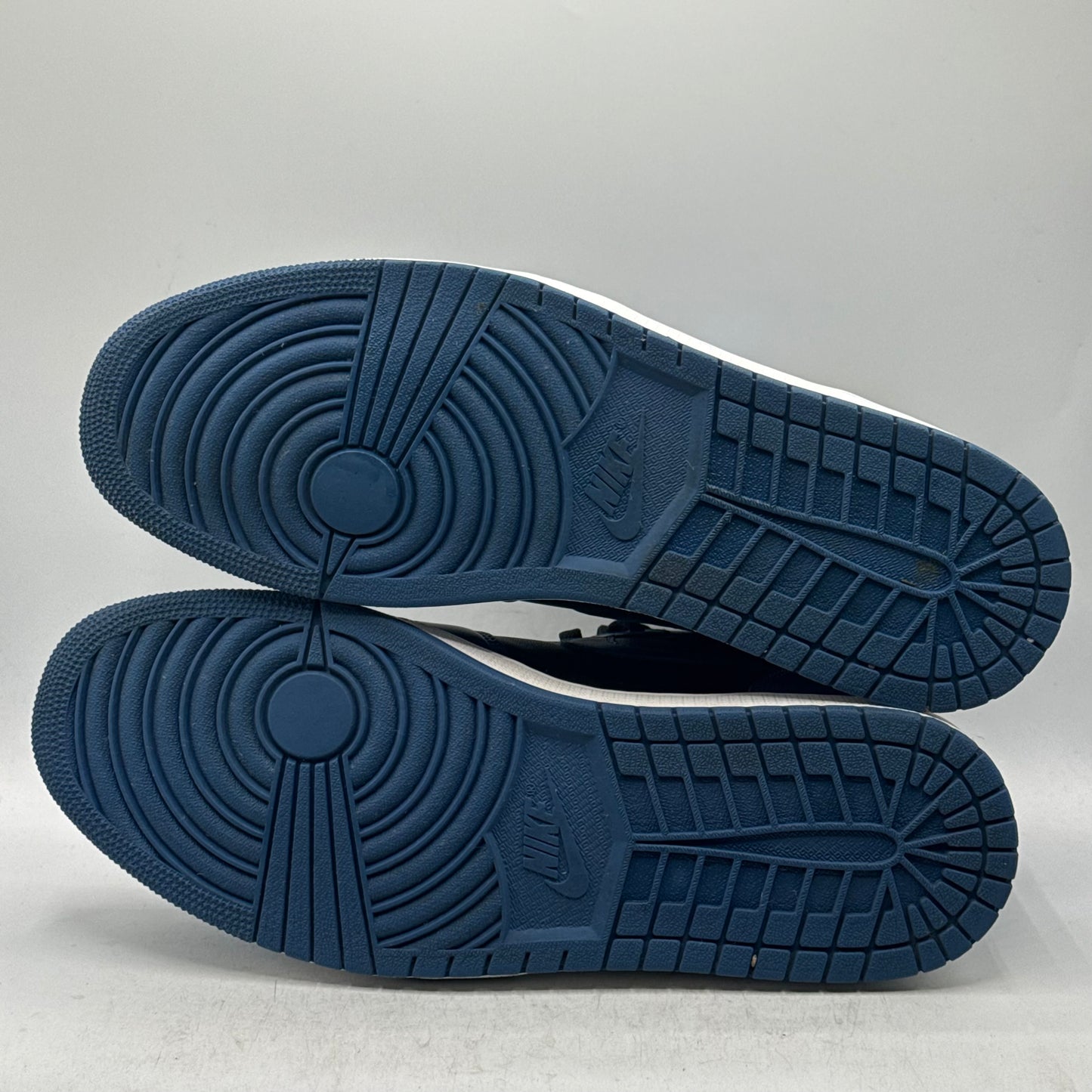 (USED) Jordan 1 Marina Blue Size 13