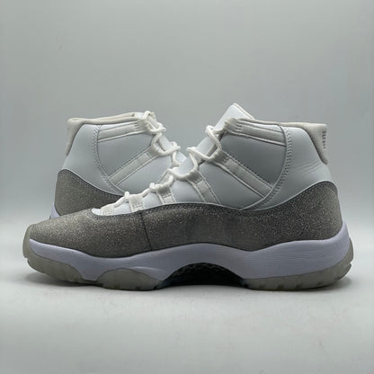 (USED) Jordan 11 White Metallic Silver (W) Size 9W/7.5M