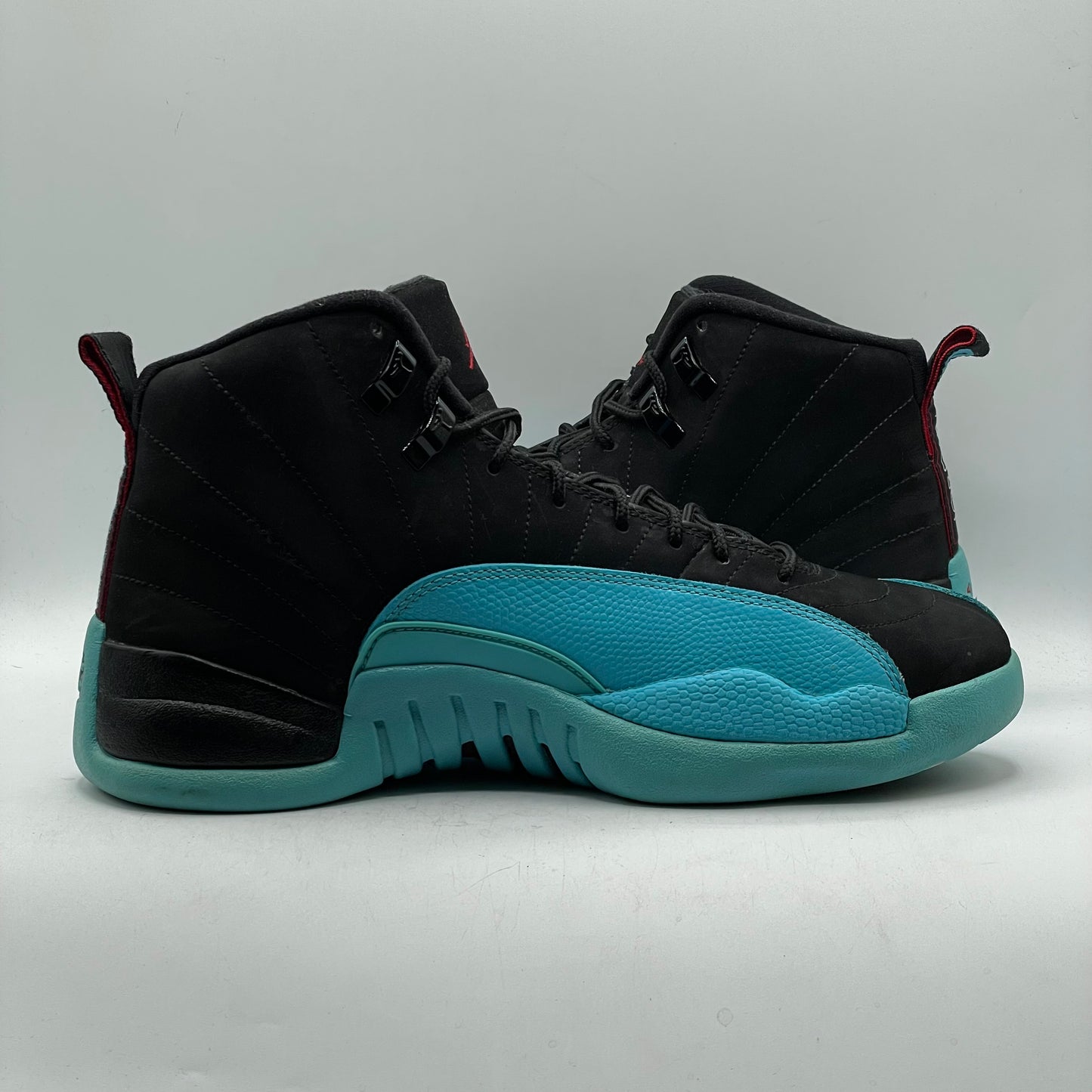 (USED) Jordan 12 Gamma Blue Size 8.5
