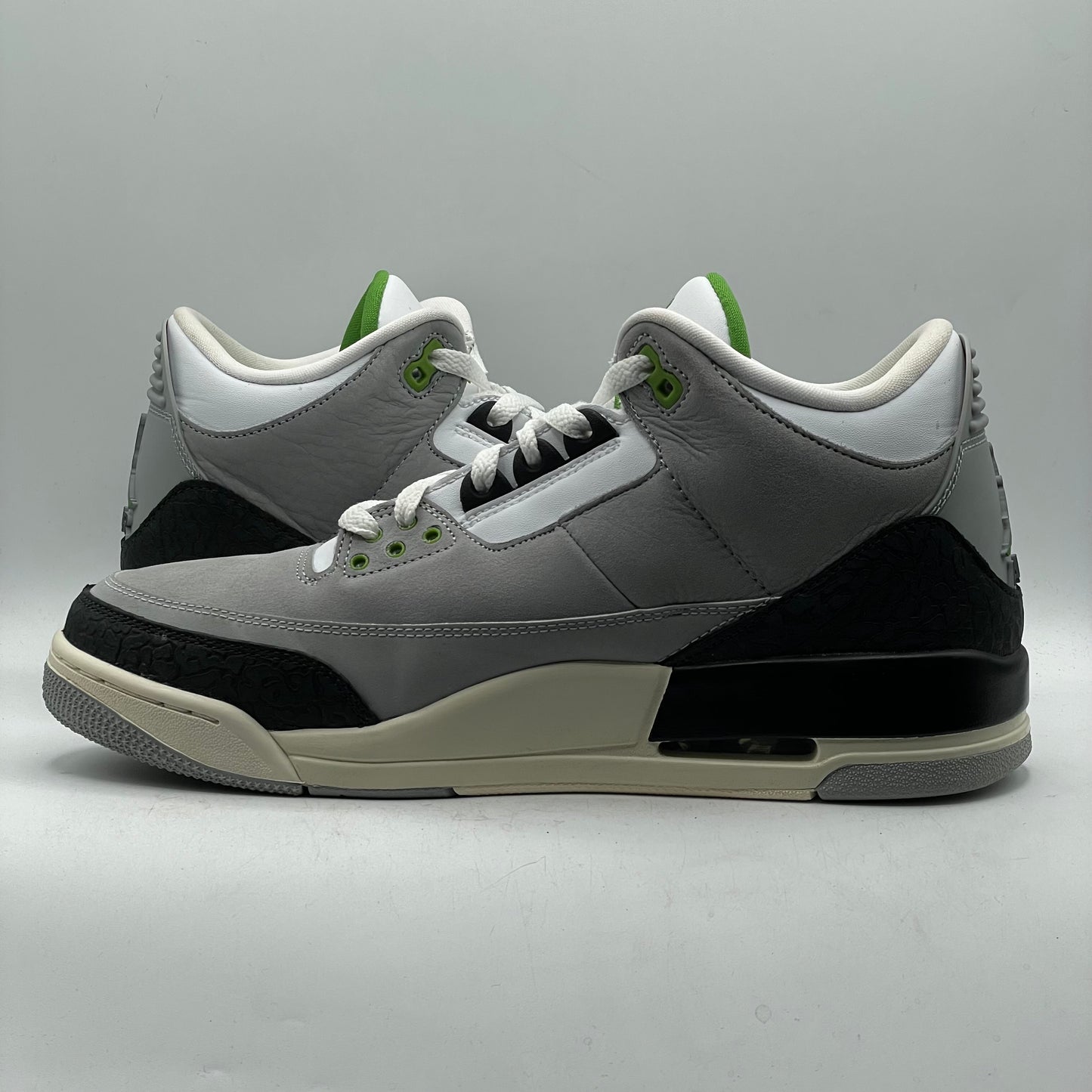 (USED) Jordan 3 Chlorophyll Size 10