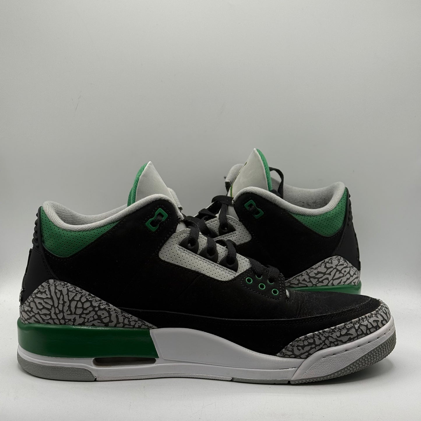 (Used) Jordan 3 Pine Green Size 12