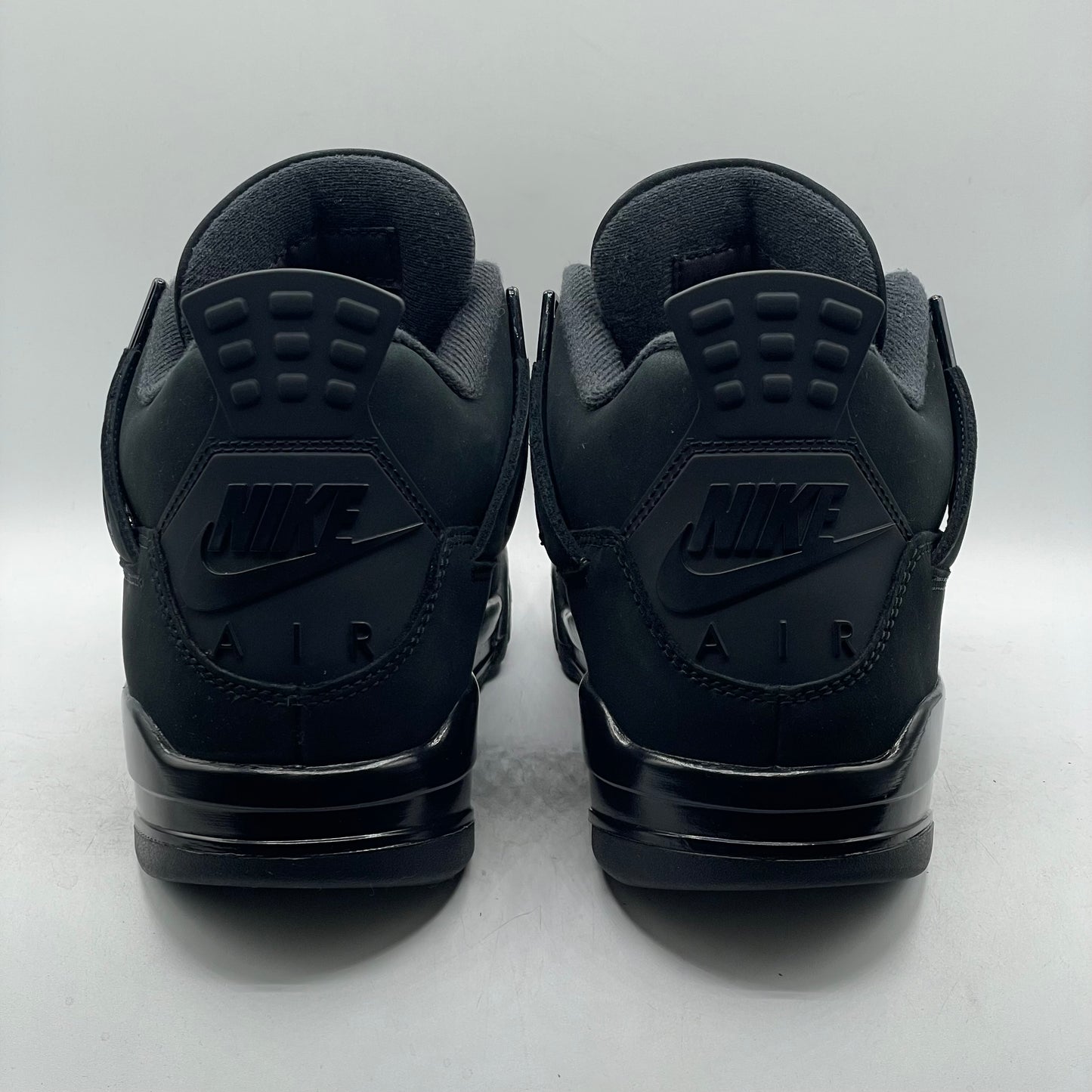 (USED) Jordan 4 Black Cat (2025) Size 9.5