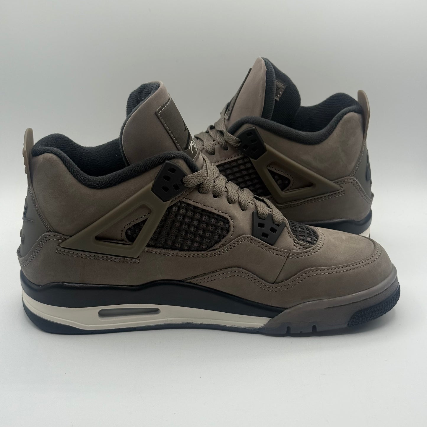 (USED) Jordan 4 Cave Stone Size 7Y