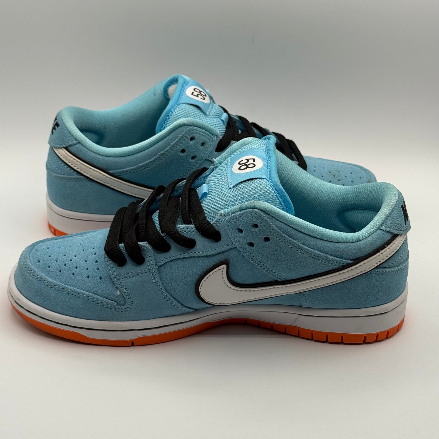 (USED NO BOX) Nike SB Gulf Size 5.5