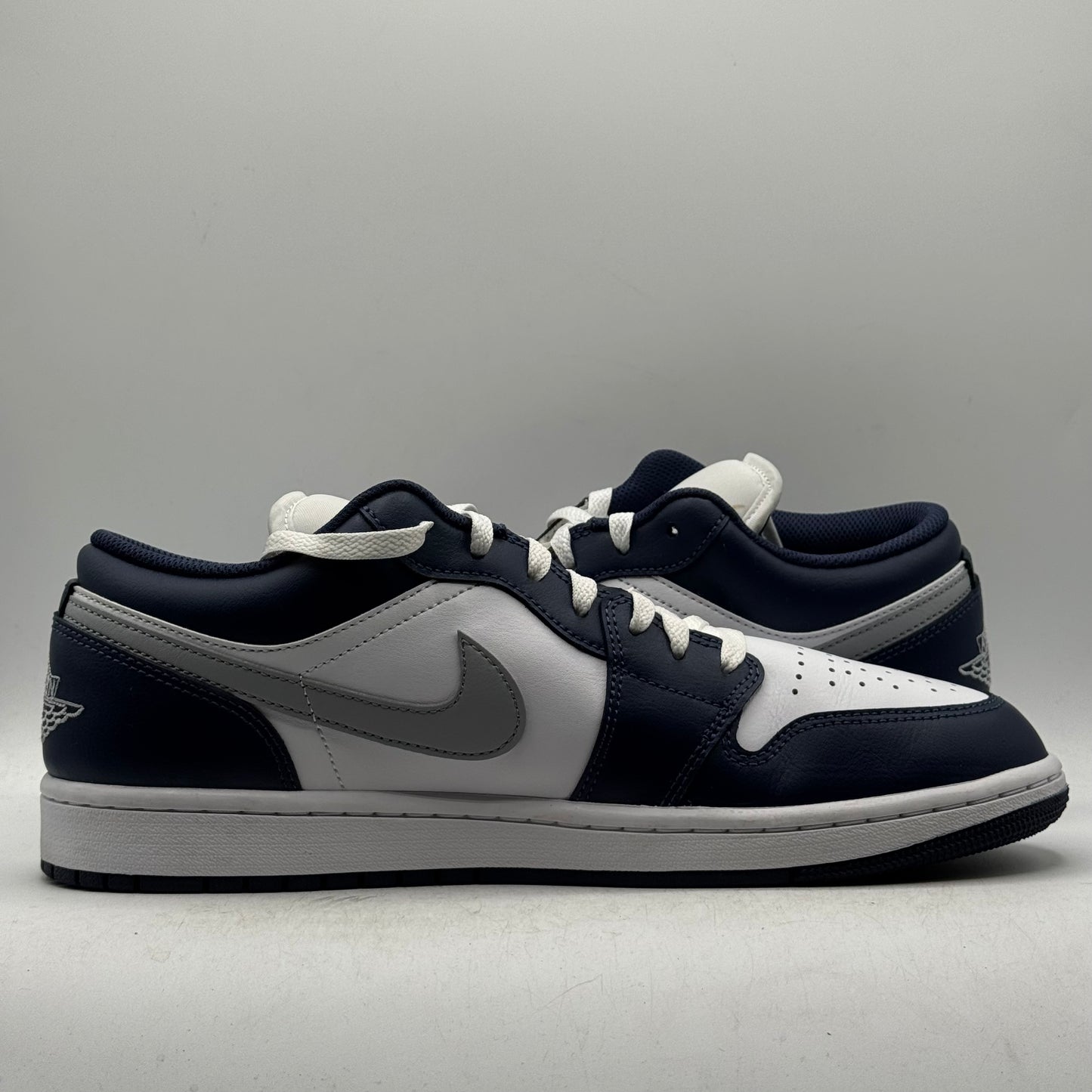 (USED) Jordan 1 Low Wolf Grey Midnight Navy Size 11