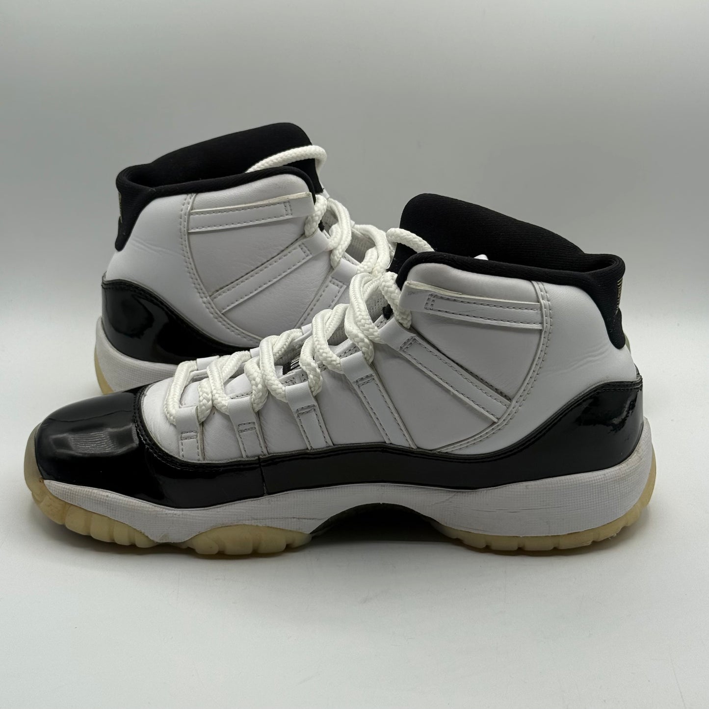 (USED, No Box) Jordan 11 High Gratitude Size 7Y