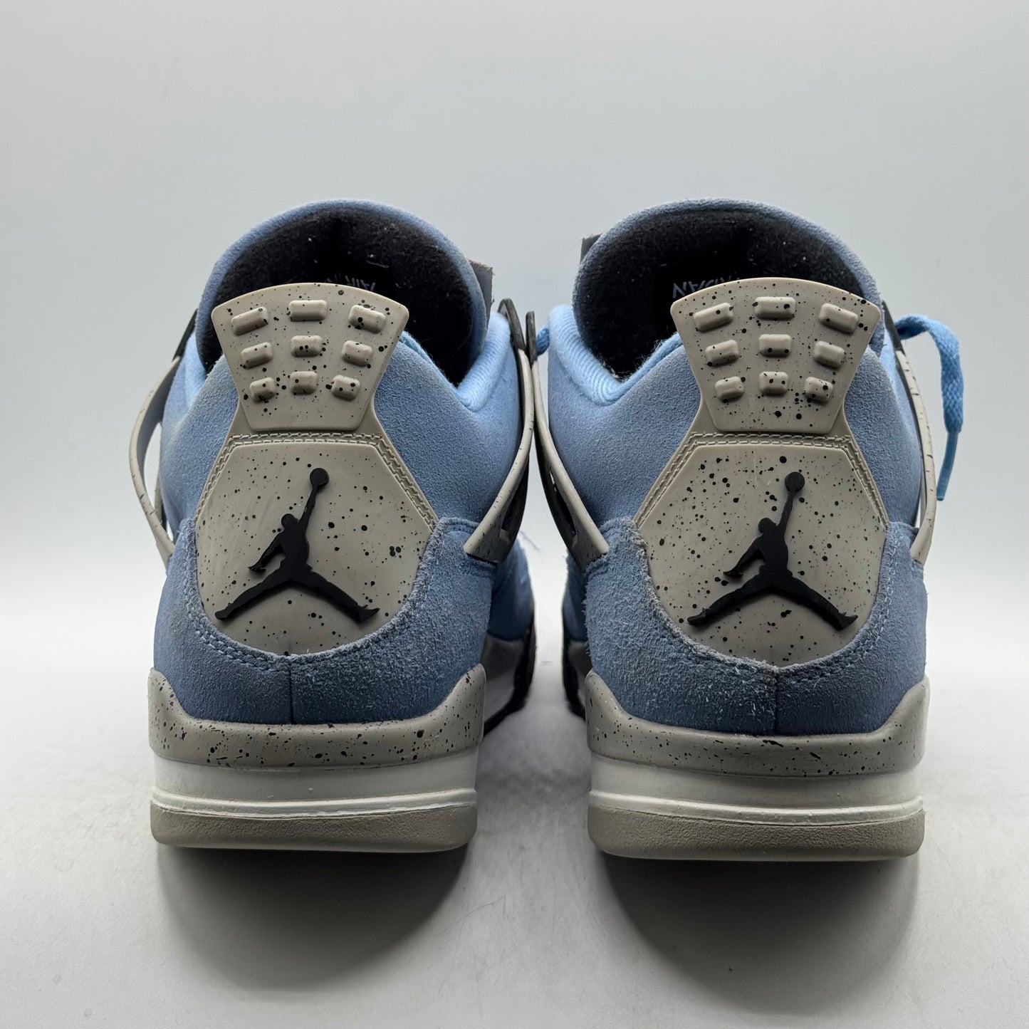 (USED) Jordan 4 University Blue Size 10