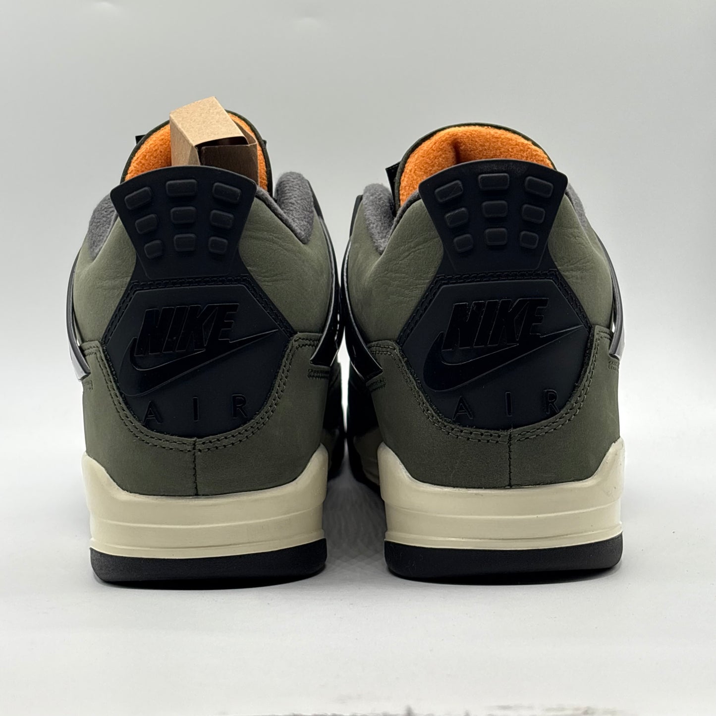 (Worn 1x) Jordan 4 Undefeated Szie 8.5