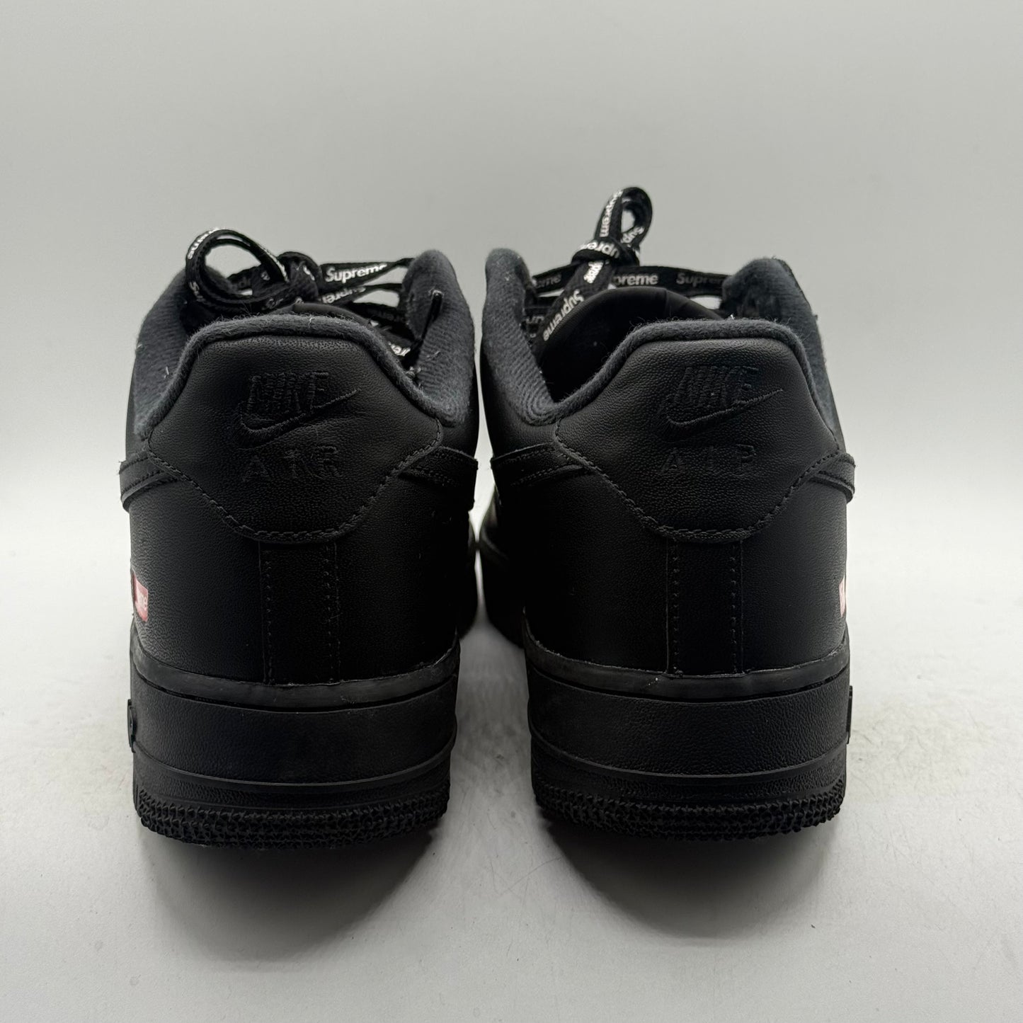 (Used No Box) Nike Air Force 1 Supreme Black Size 8.5