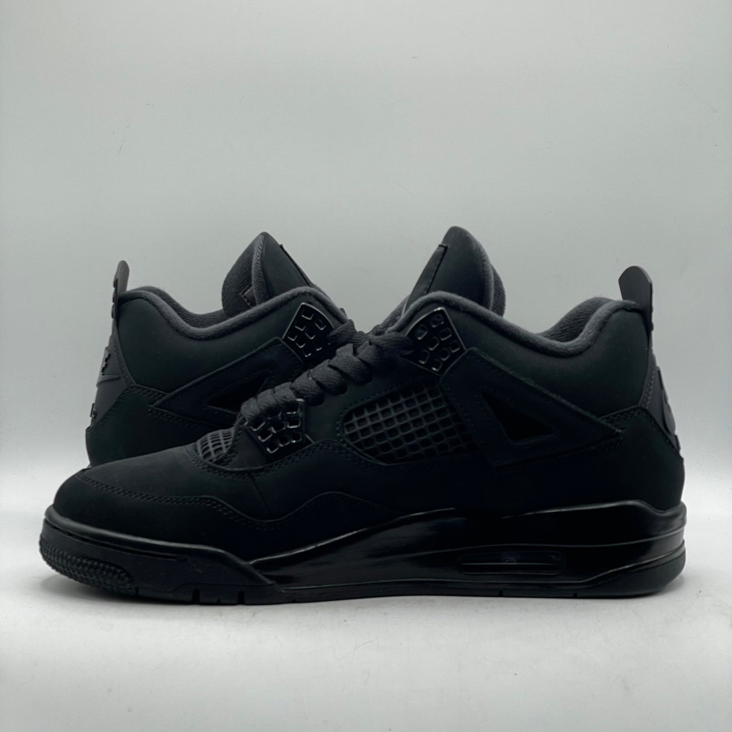 (USED) Jordan 4 Black Cat (2025) Size 9.5