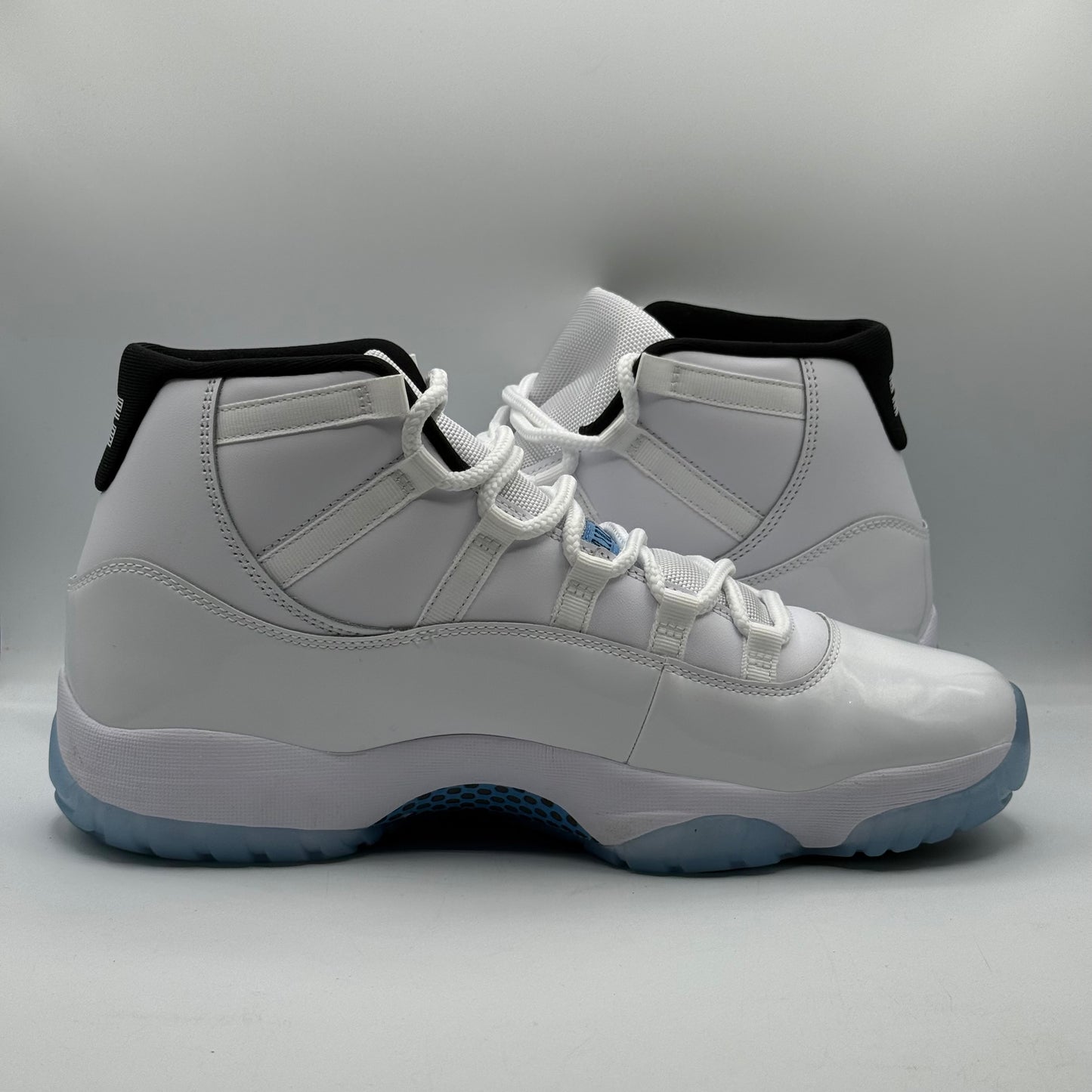 (USED) Jordan 11 High Legend Blue Size 12
