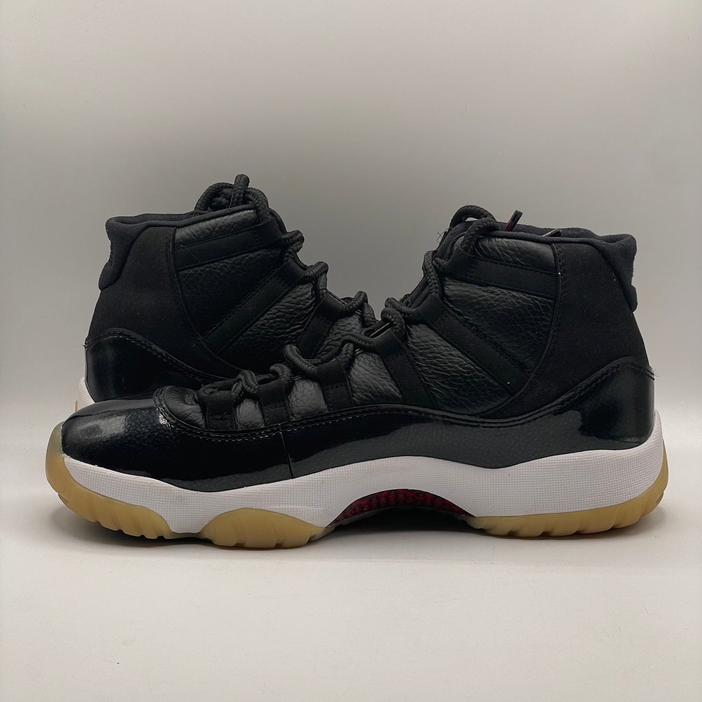 (USED) Jordan 11 72-10 Size 10