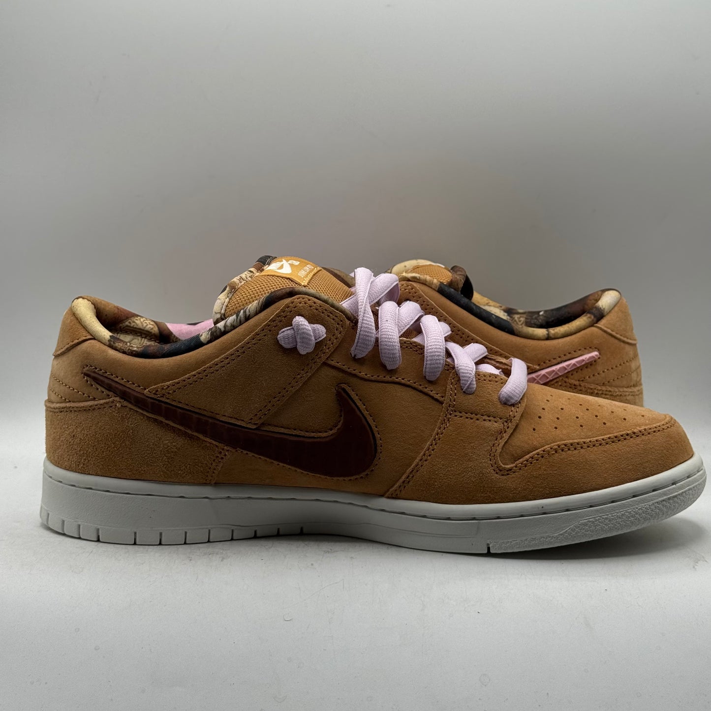 (USED) Nike SB Dunk Low Brew and Biscuits Size 11