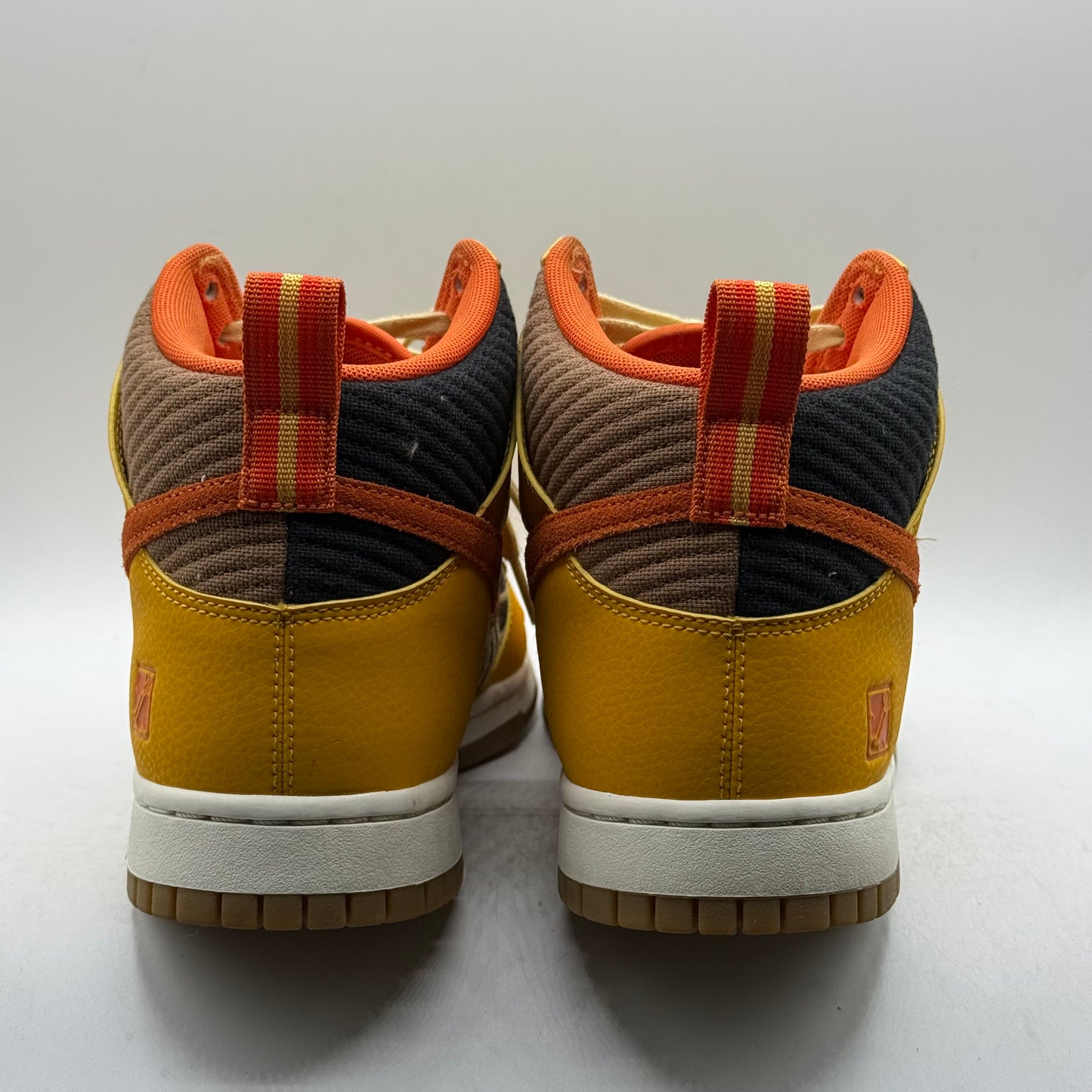 (Used) Nike Dunk High Somos Familia Size 9.5