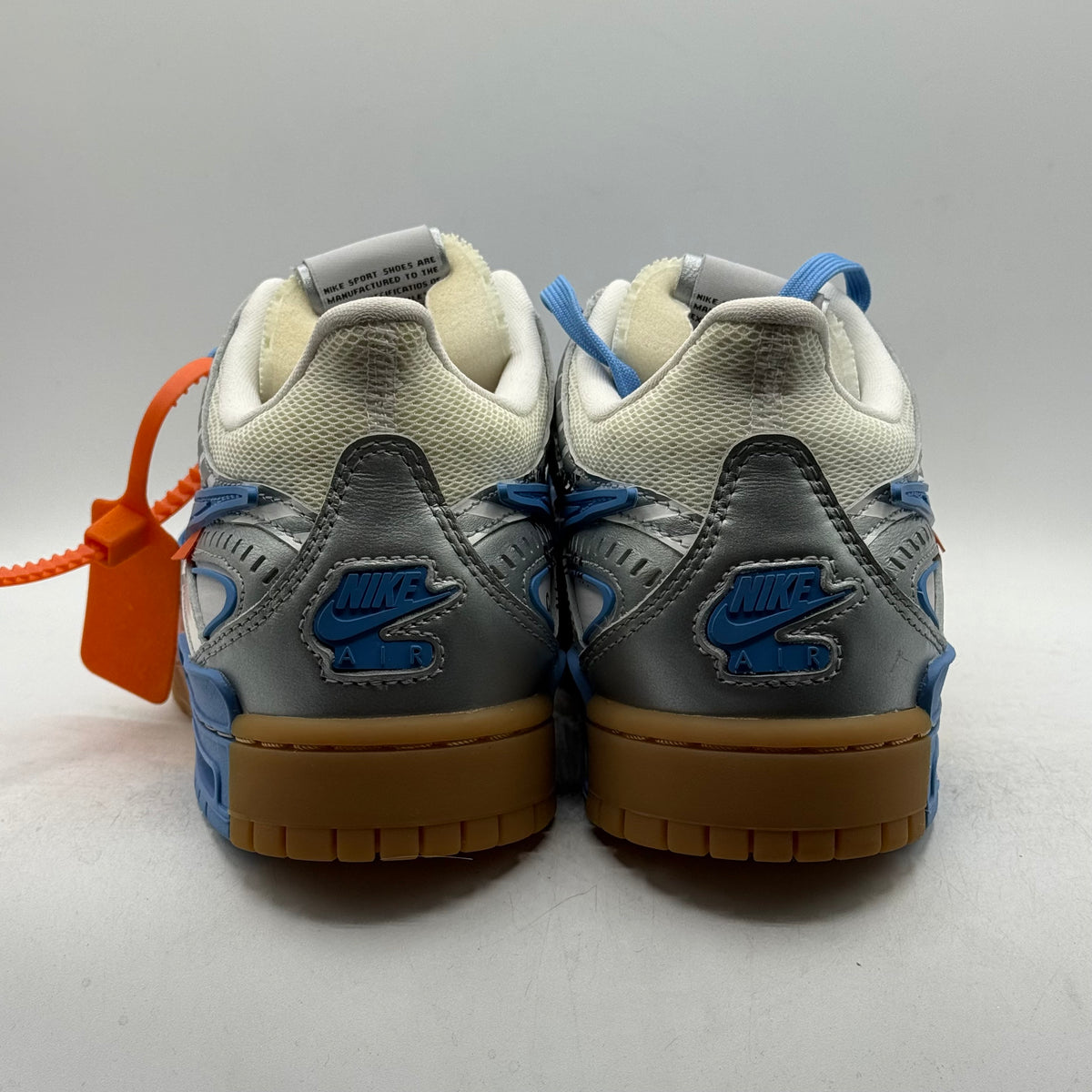 (USED) Nike Air Rubber Dunk Off-White UNC Size 8