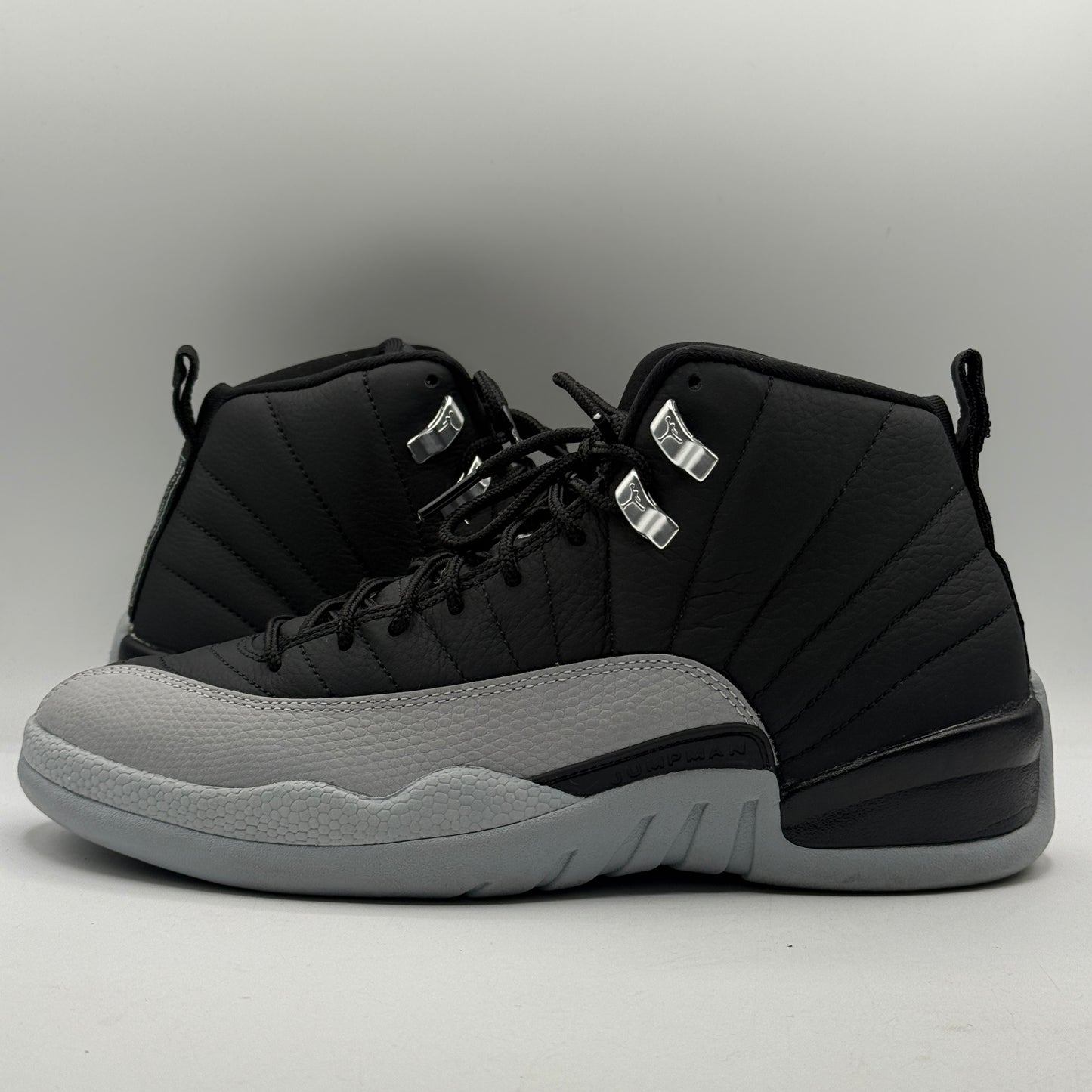 (USED) Jordan 12 Baron Size 8.5