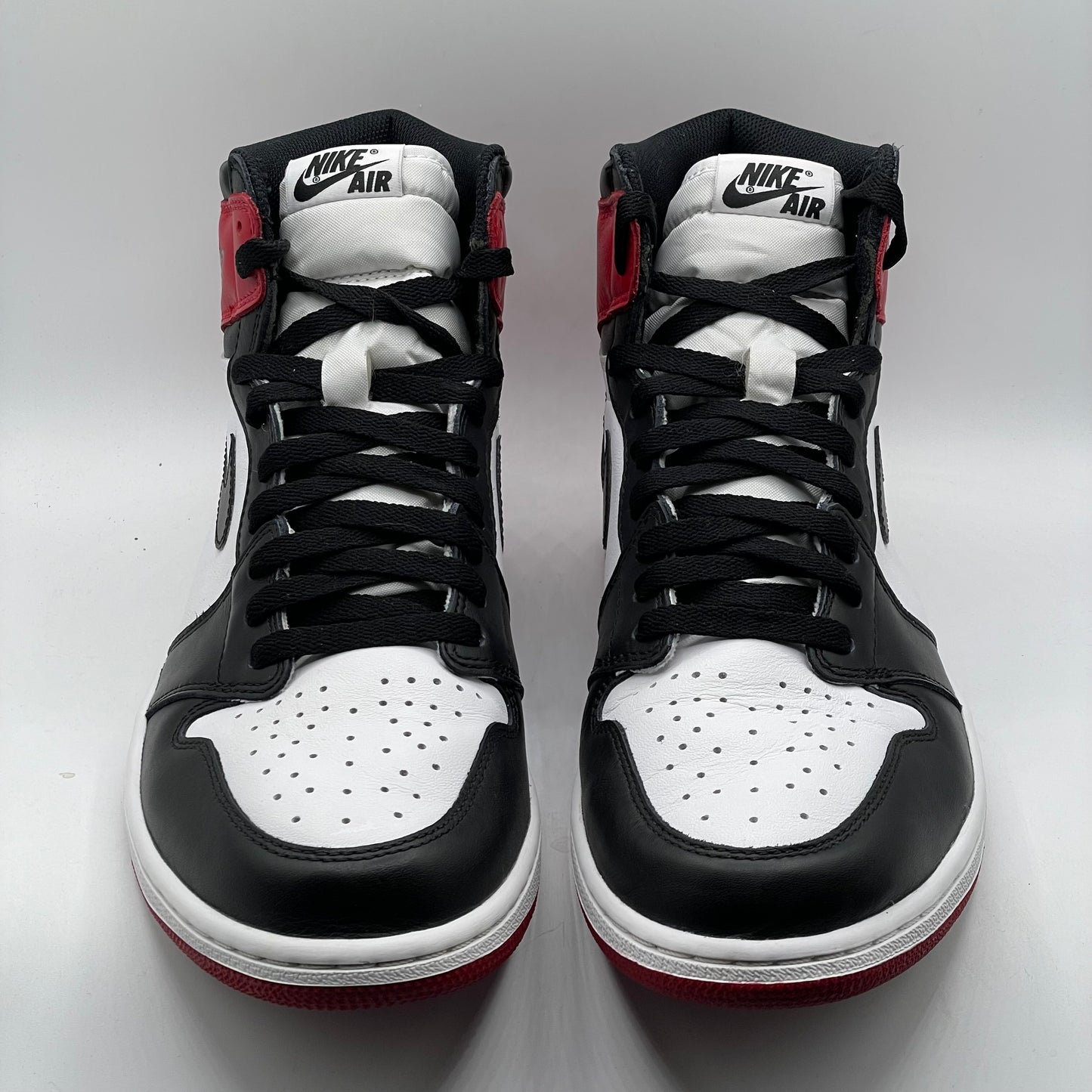 (USED) Jordan 1 High Black Toe (2016) Size 11.5