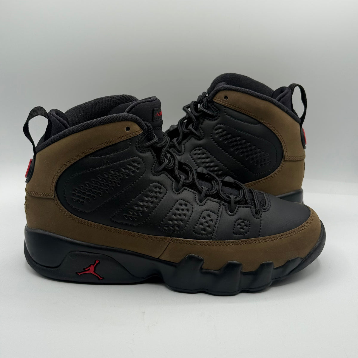 (USED) Jordan 9 Olive Size 7Y