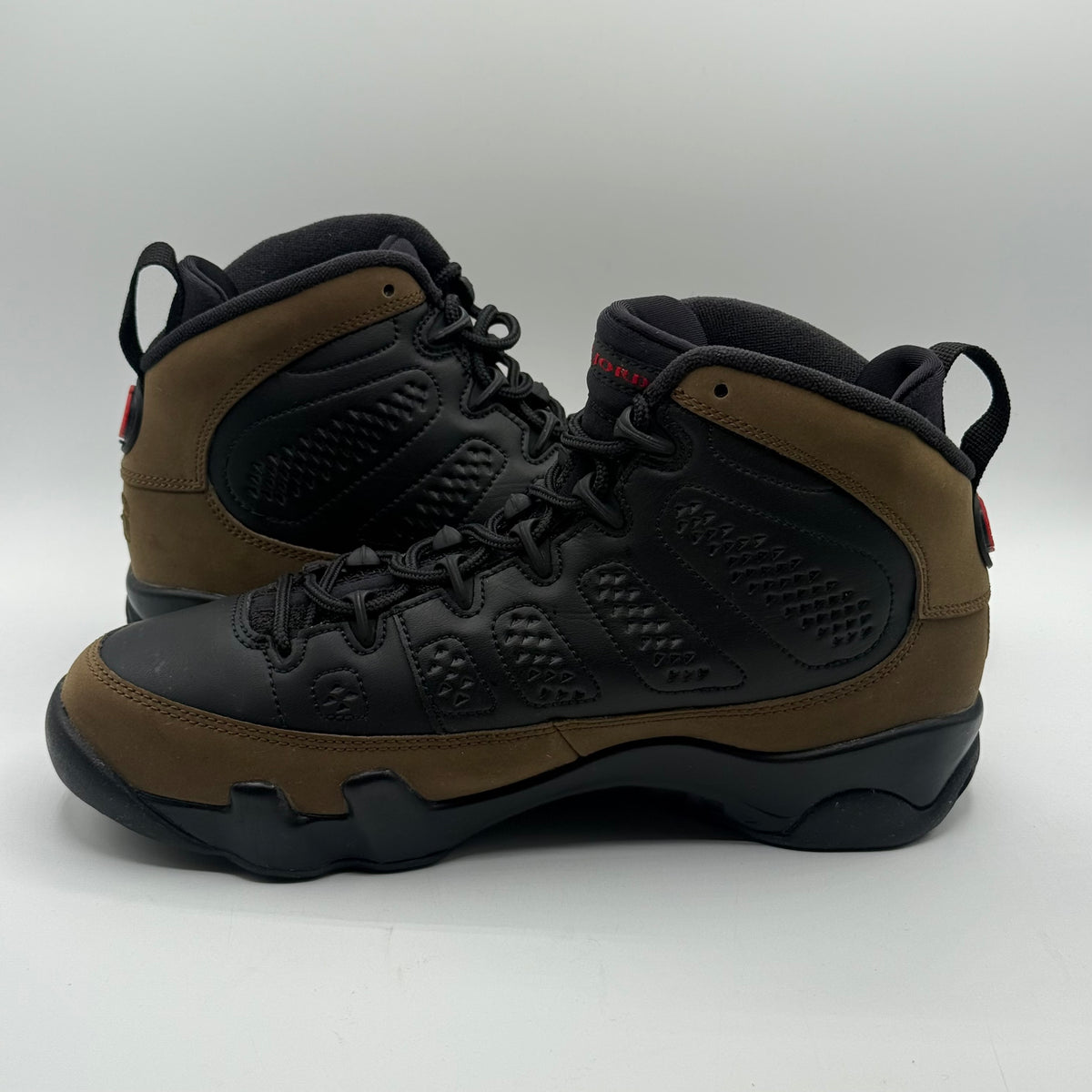 (USED) Jordan 9 Olive Size 7Y