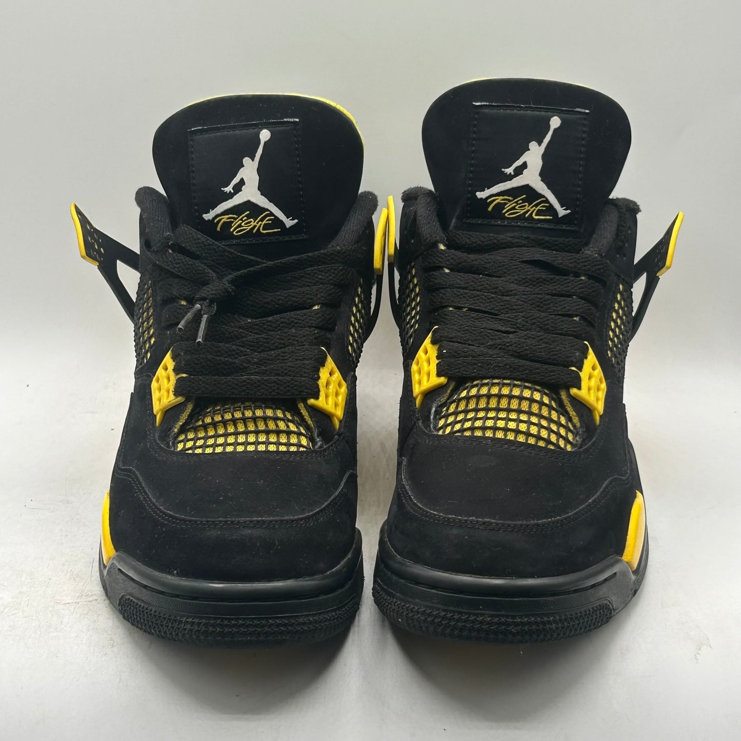 (Used No Box) Jordan 4 Thunder (2021) Size 8.5