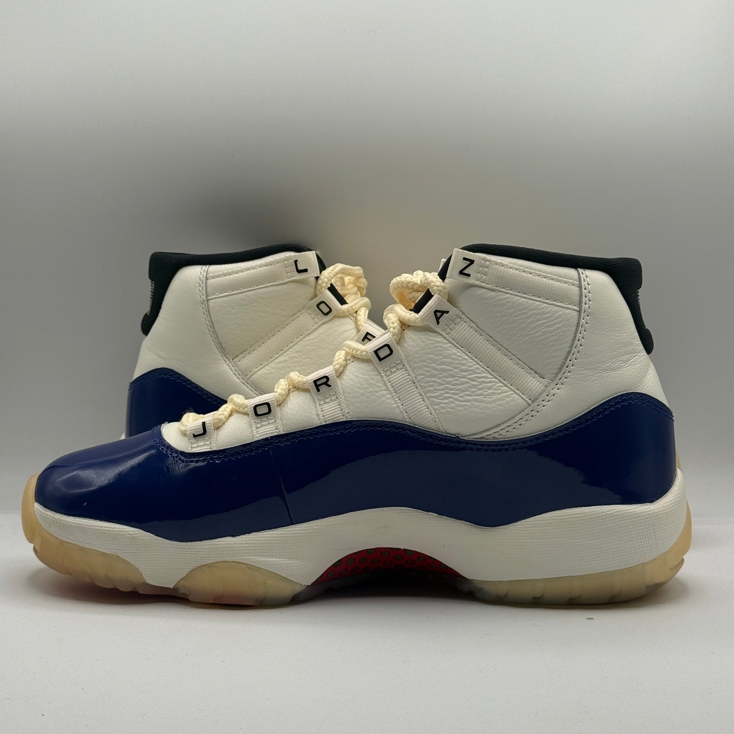 (USED) Jordan 11 Rare Air Size 8