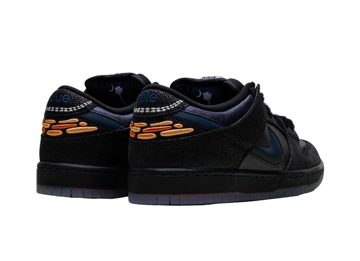Nike SB Dunk Low Bluetile Skateboards