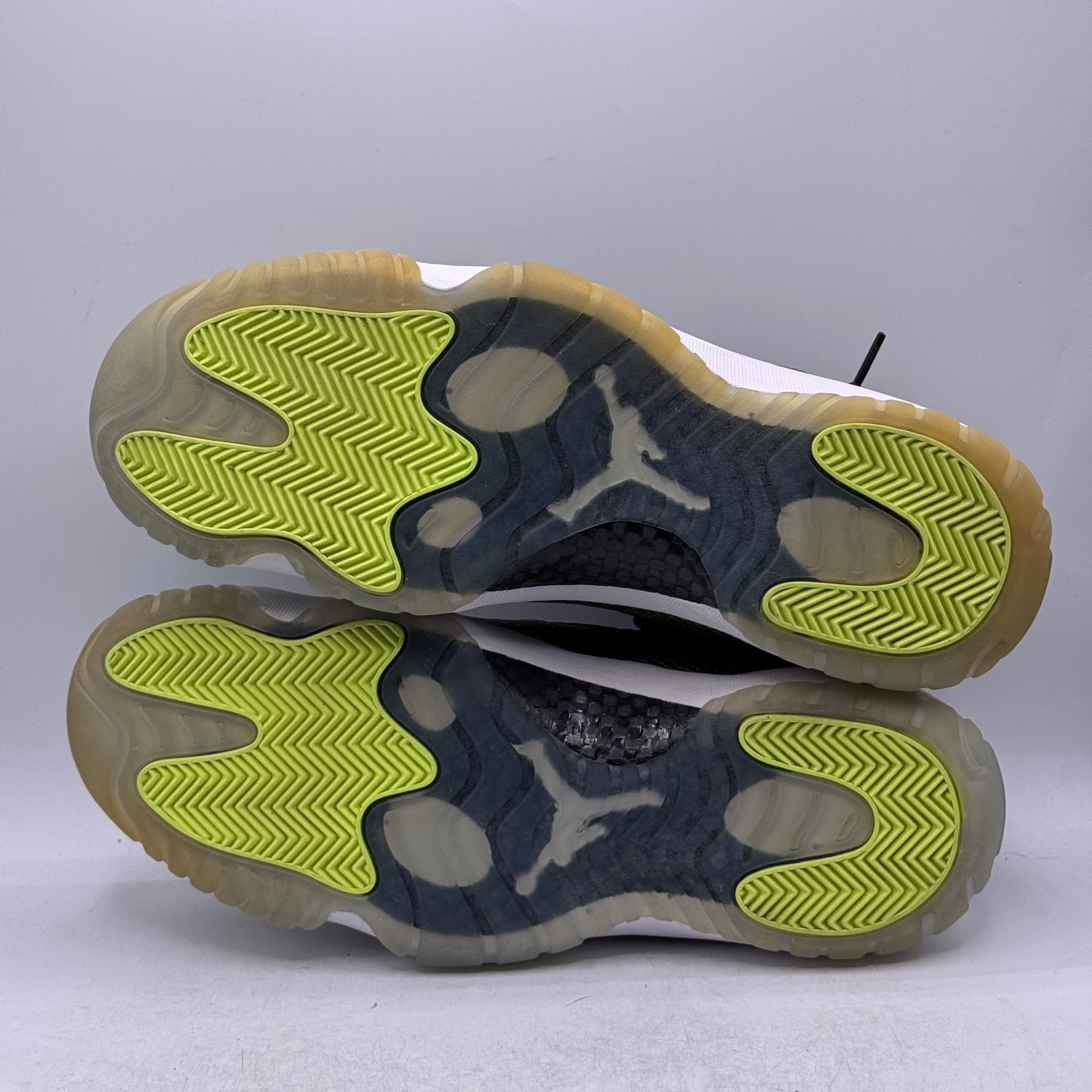 (USED) Jordan 11 Low Green Snakeskin (2014) Size 11.5