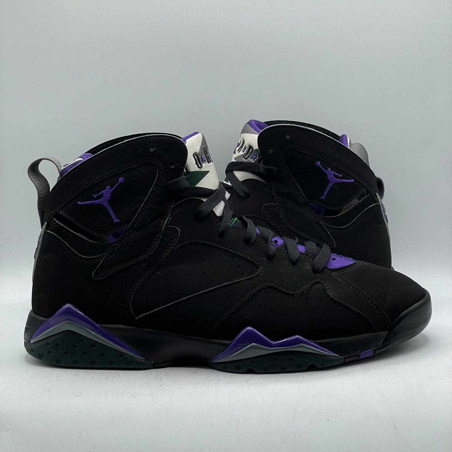 (USED NO BOX) Jordan 7 Ray Allen Bucks Size 10.5