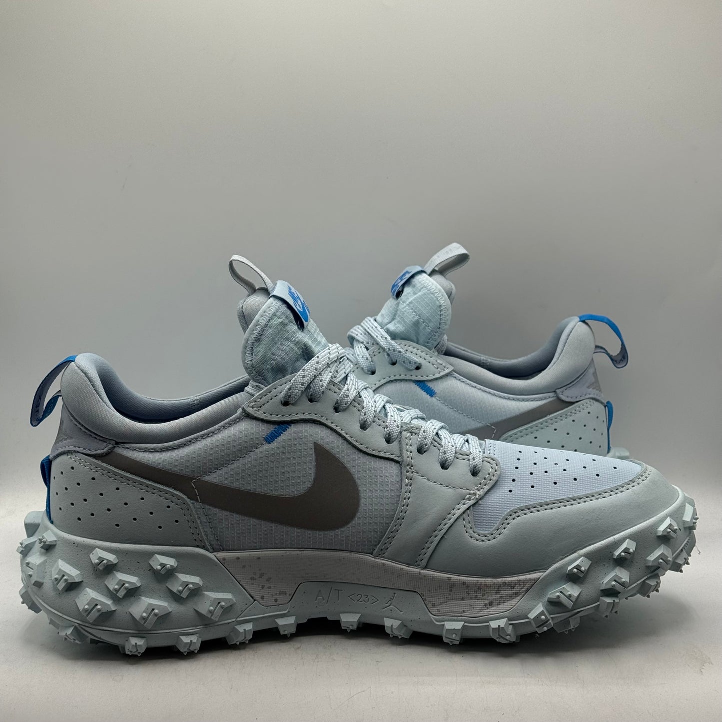 (Used) Jordan 1 Low Element Gore-Tex Glacier Blue Silver Size 11.5
