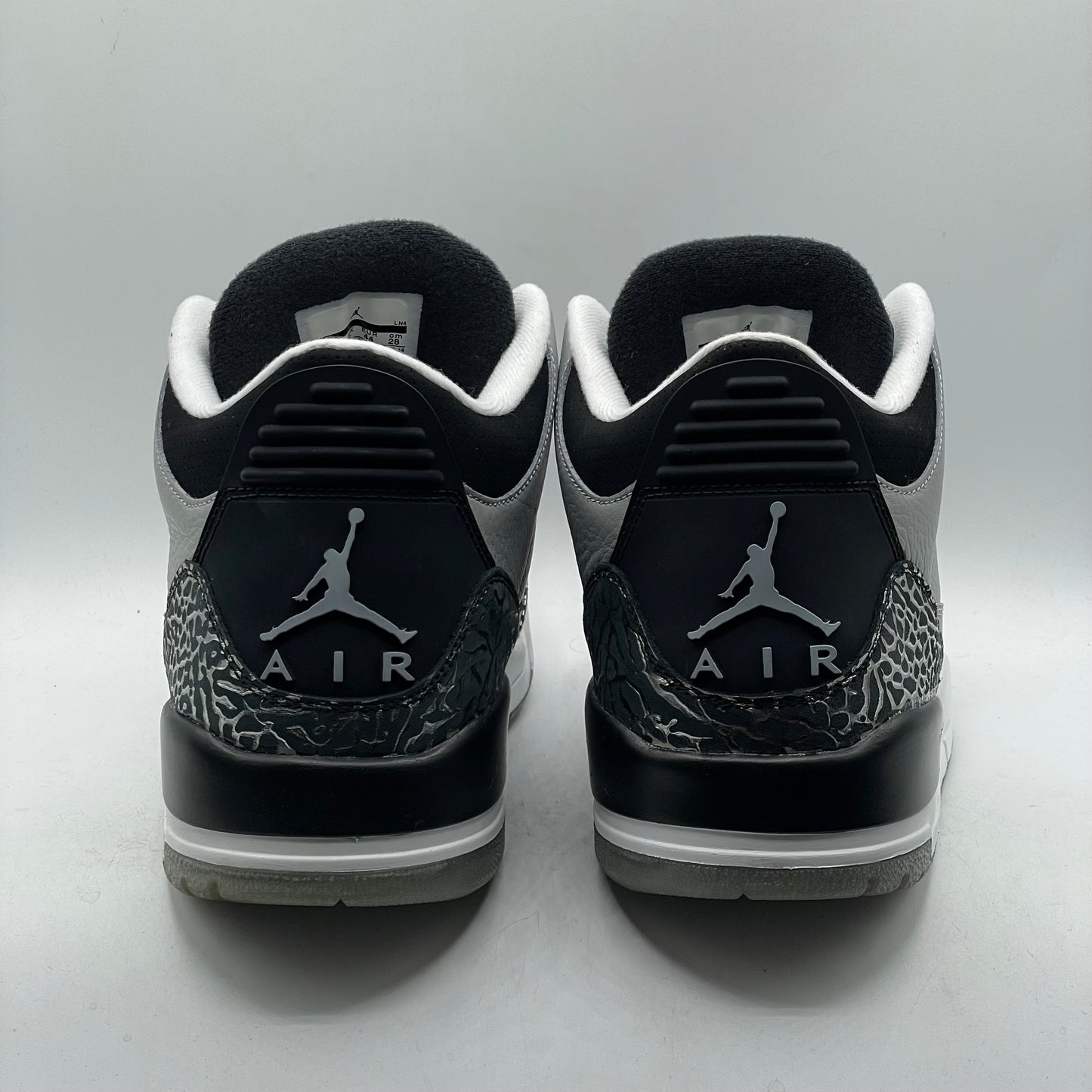 (USED) Jordan 3 Wolf Grey (2014) Size 10