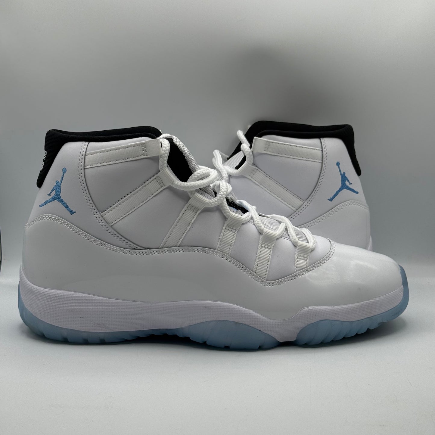 (USED) Jordan 11 High Legend Blue Size 12