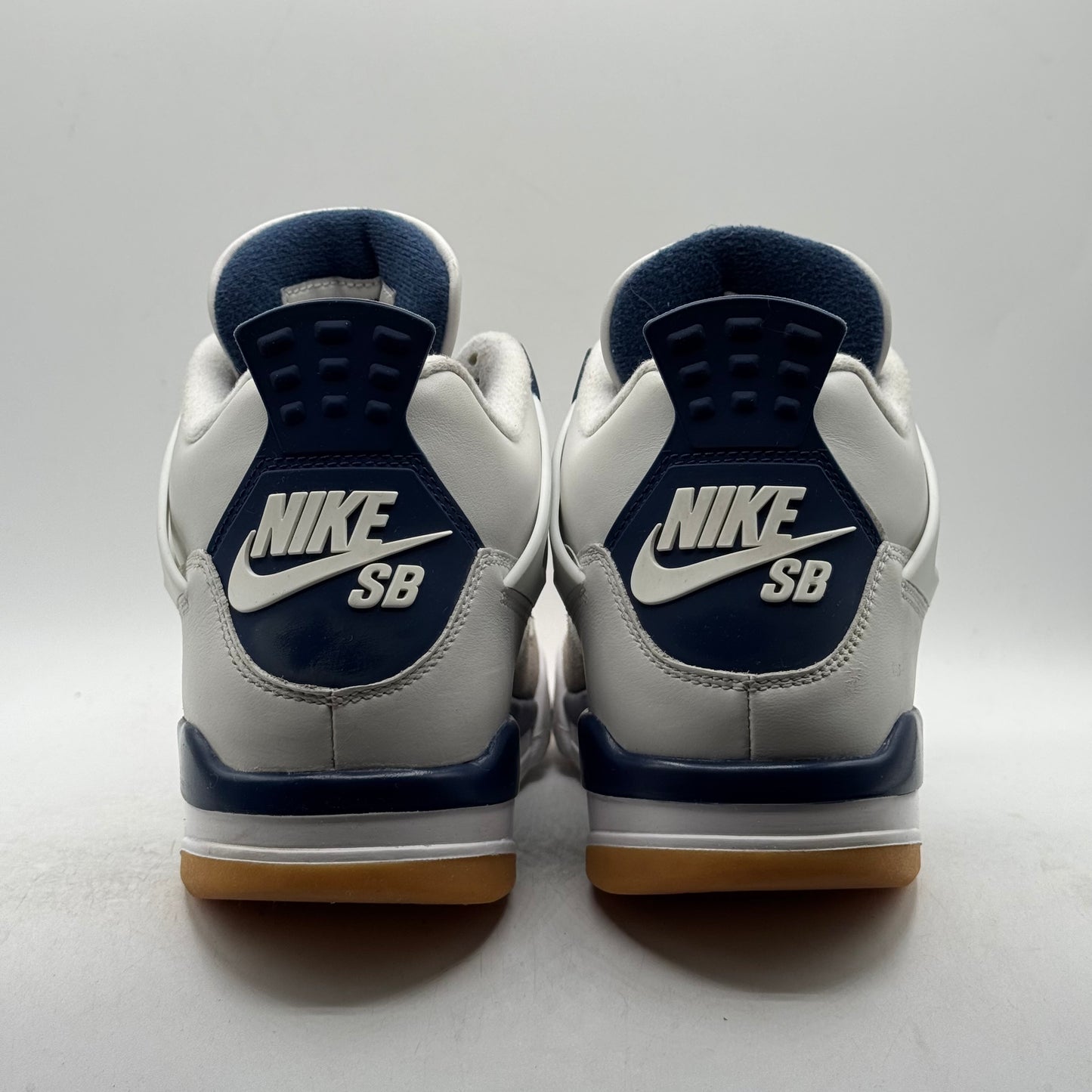 (USED) Jordan 4 SB Navy Size 8