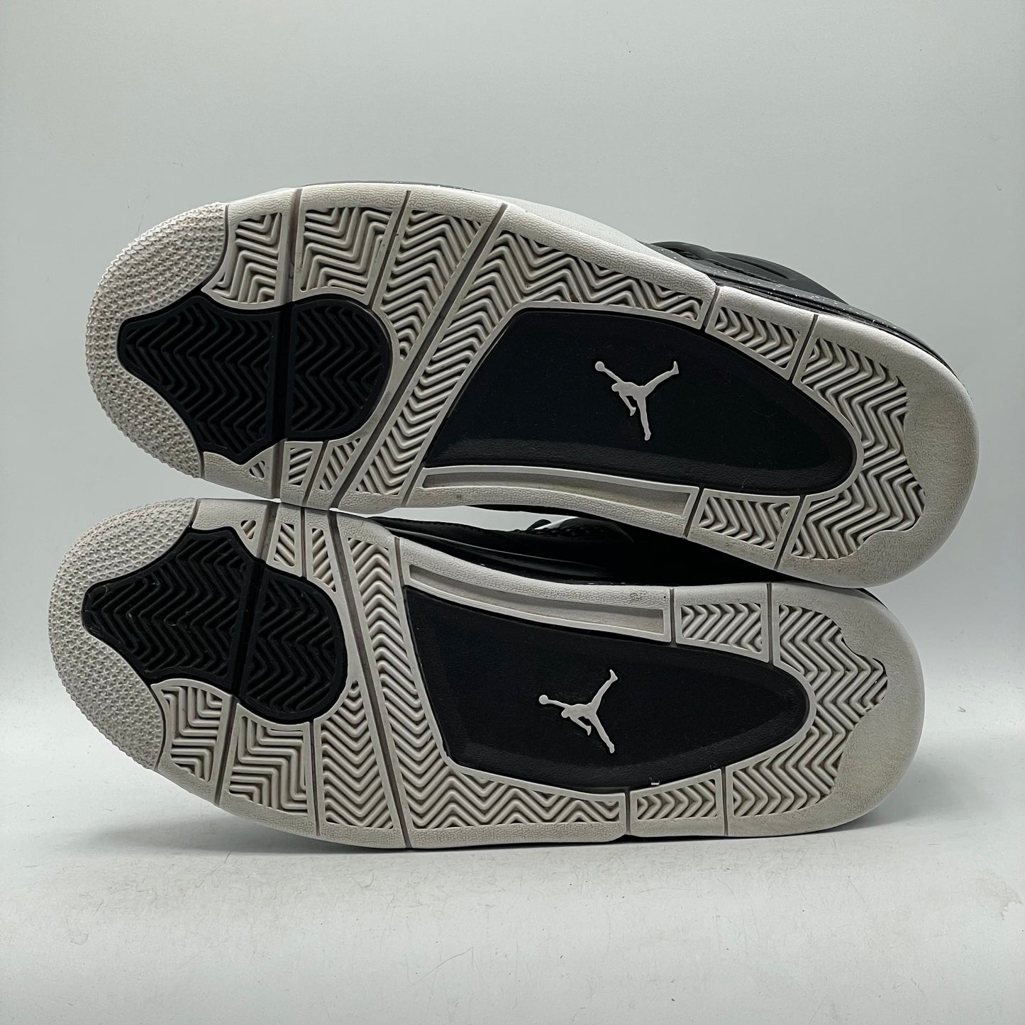 (USED) Jordan 4 Fear Size 8.5