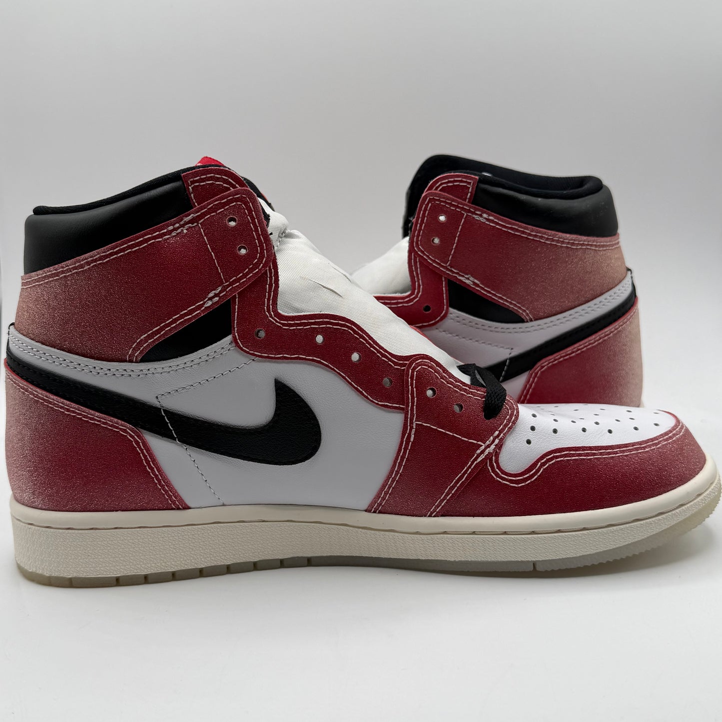 Jordan 1 High Trophy Room F&F