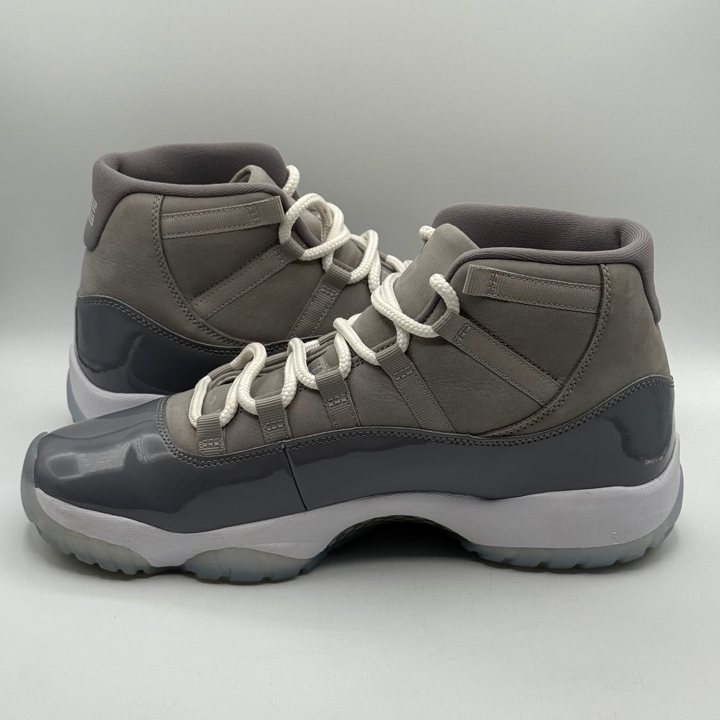 (USED) Jordan 11 Cool Grey Size 12
