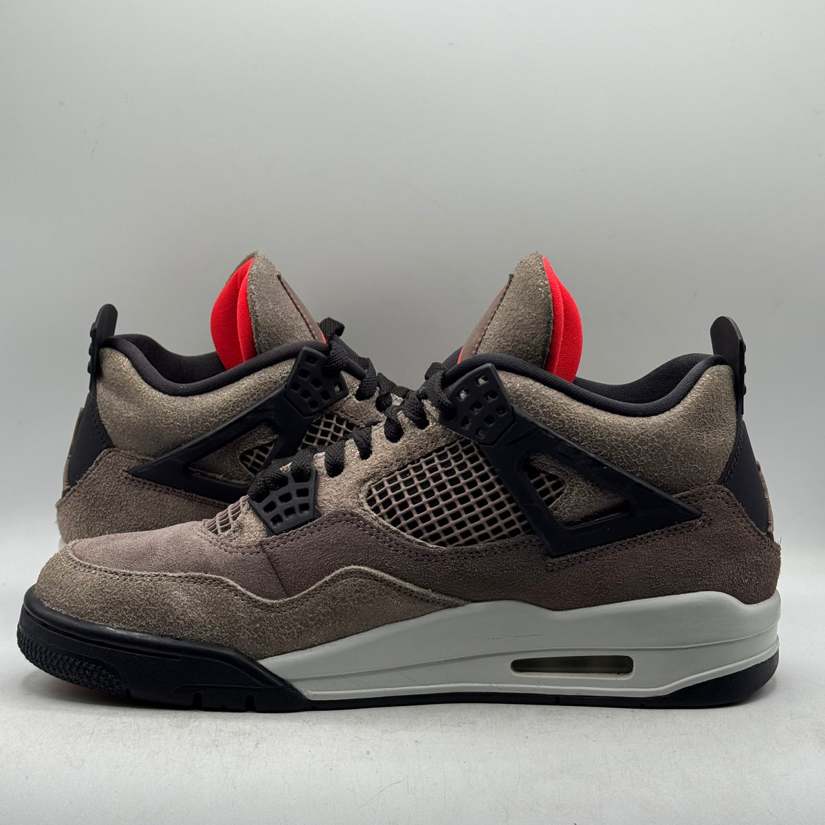 (USED) Jordan 4 Taupe Haze Size 9.5